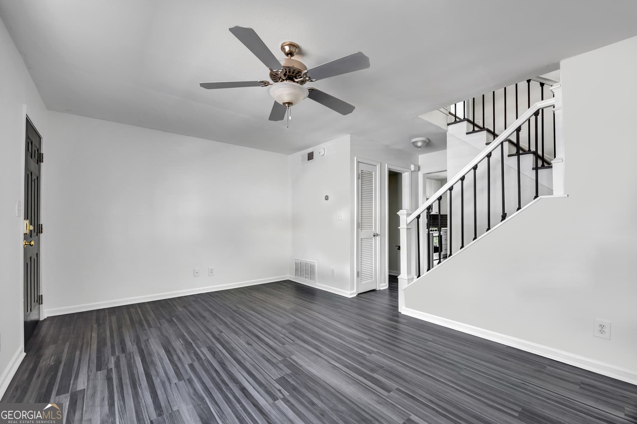 2 bedroom, 1.5 bathroom, 1,054 sq ft condominium for sale at 3135 Buford Highway 4, Atlanta, GA 30329 — photo 9