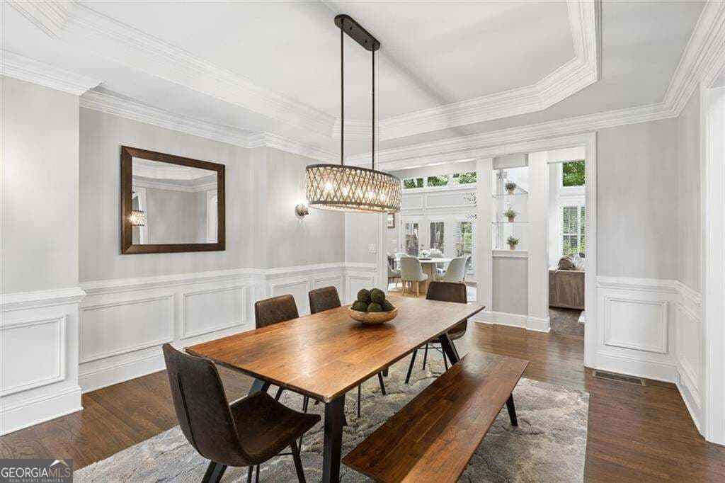 5 bedroom, 5.5 bathroom, 6,909 sq ft single family residence for sale at 12350 Charlotte Drive, Alpharetta, GA 30004 — photo 4
