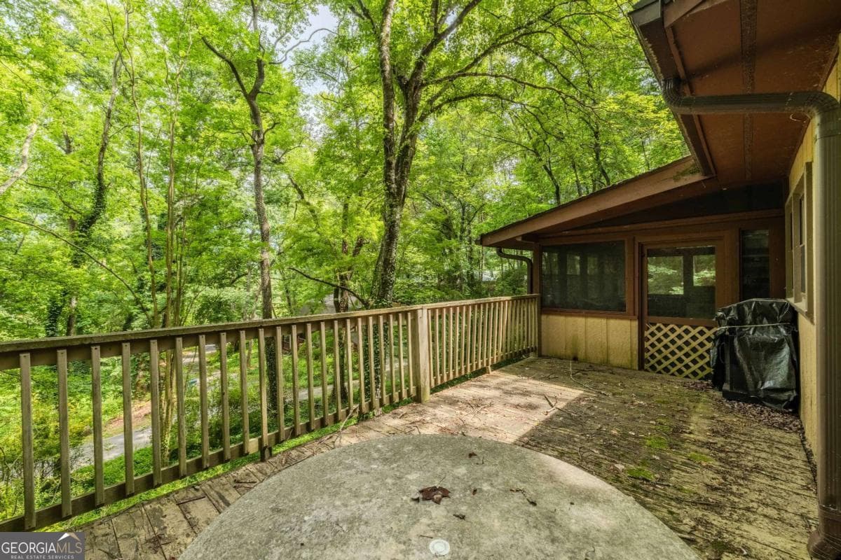 3 bedroom, 2.5 bathroom, 2,016 sq ft single family residence under contract at 65 Eagle Chase Circle, Dillard, GA 30537 — photo 6