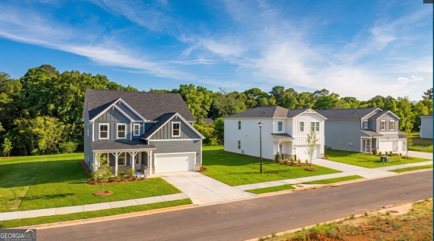 4 bedroom, 3.5 bathroom, 2,559 sq ft single family residence for sale at 395 Atlas Lane, Winder, GA 30680 — photo 8
