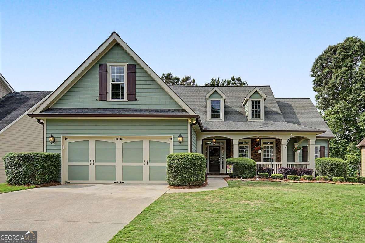 5 bedroom, 3 bathroom, 3,706 sq ft single family residence sold at 320 Cabinwood Trail, Canton, GA 30115