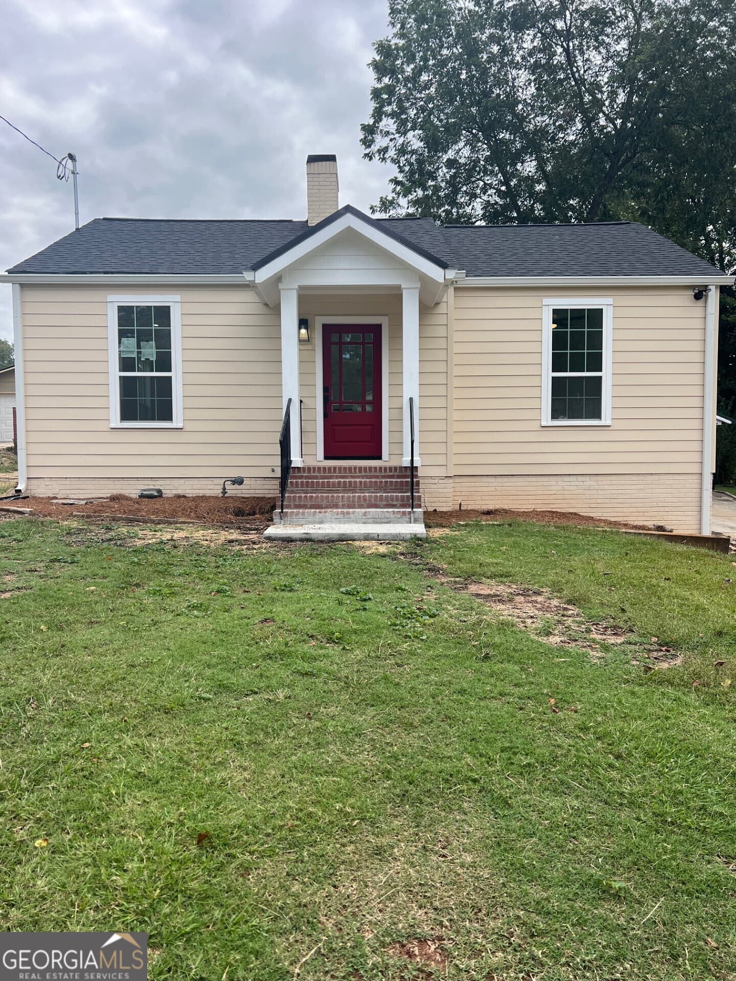 2 bedroom, 1 bathroom, 1,239 sq ft single family residence for rent at 2390 Beecher Road, Atlanta, GA 30311 for $1,540 a month — photo 1 of 1