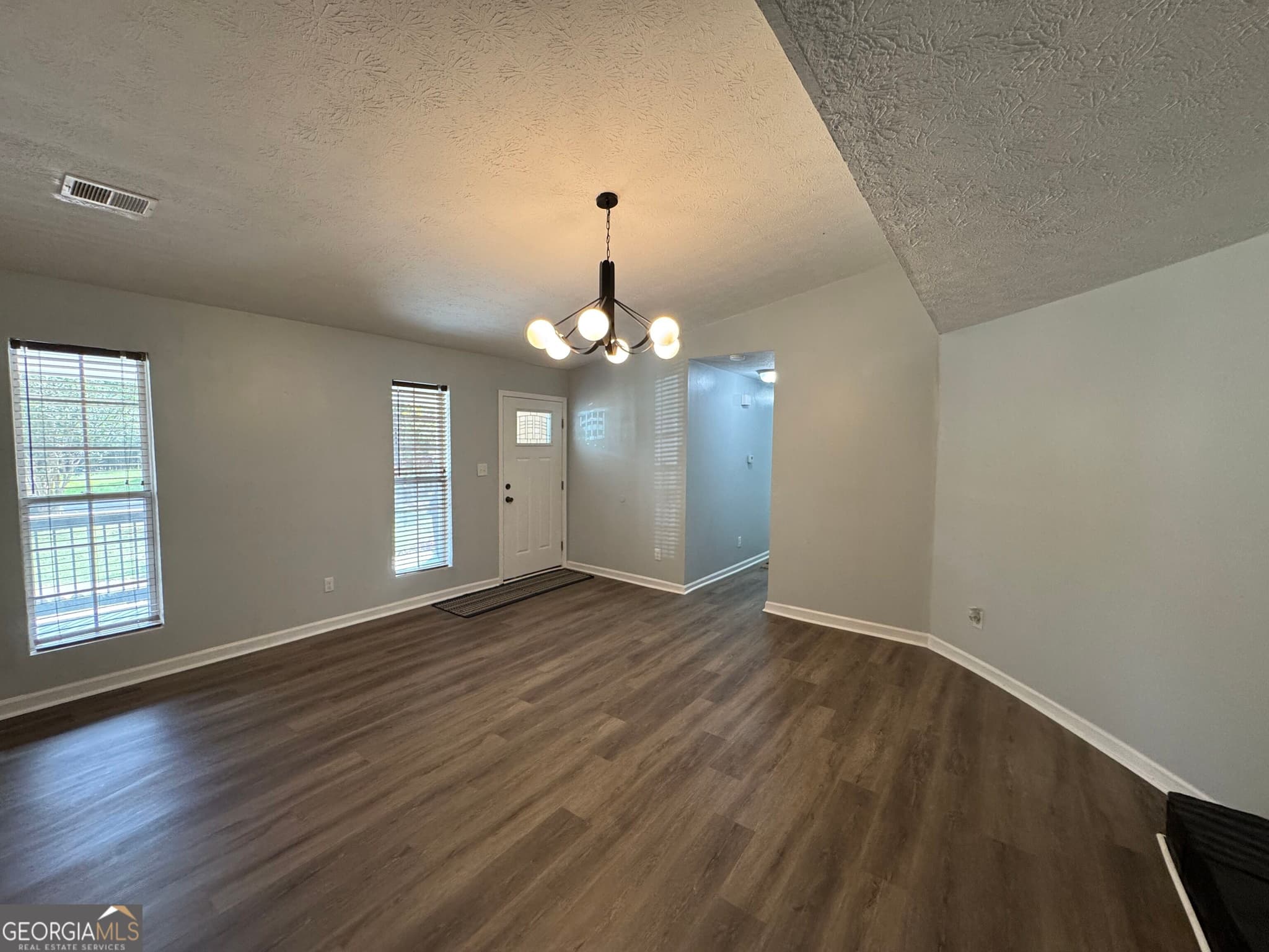 4 bedroom, 2 bathroom, 2,047 sq ft single family residence for sale at 1112 Reynolds Court, Morrow, GA 30260 — photo 4