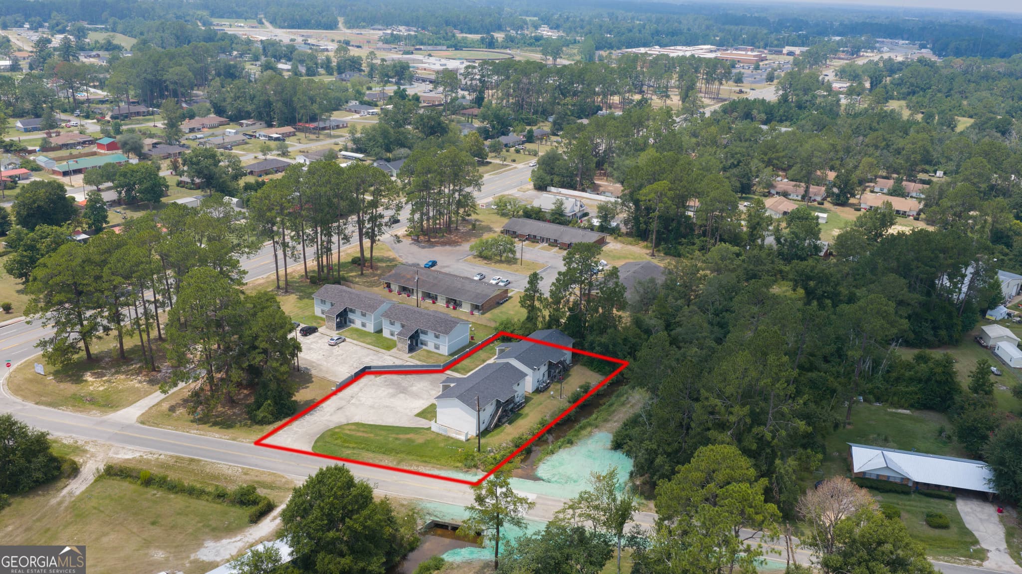 multi family,quadruplex for sale at 1900 City Circle Road, Baxley, GA 31513 — photo 3
