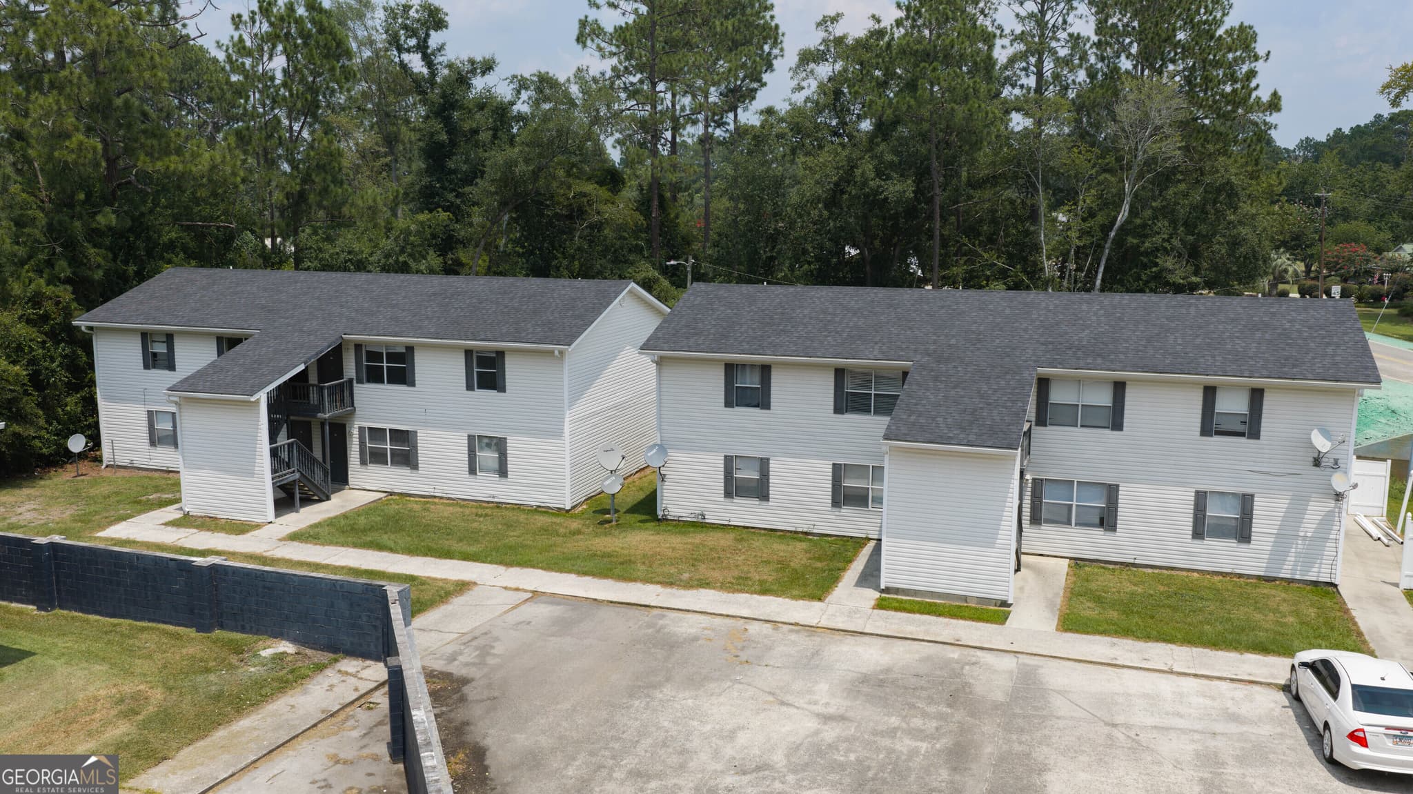 multi family,quadruplex for sale at 1900 City Circle Road, Baxley, GA 31513 — photo 8