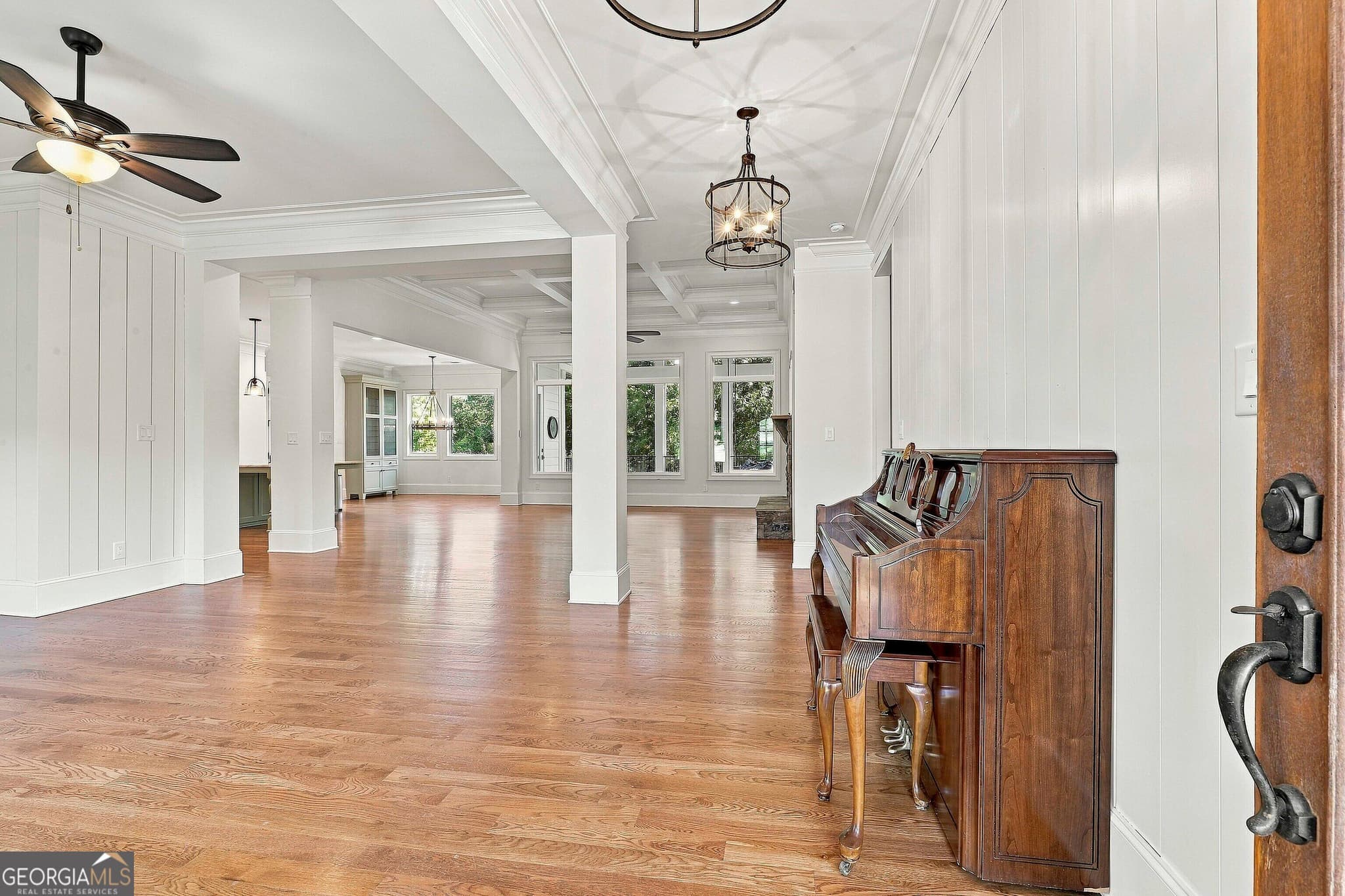 6 bedroom, 6 bathroom, 6,717 sq ft single family residence for sale at 25 Paragon Point, Newnan, GA 30265 — photo 9