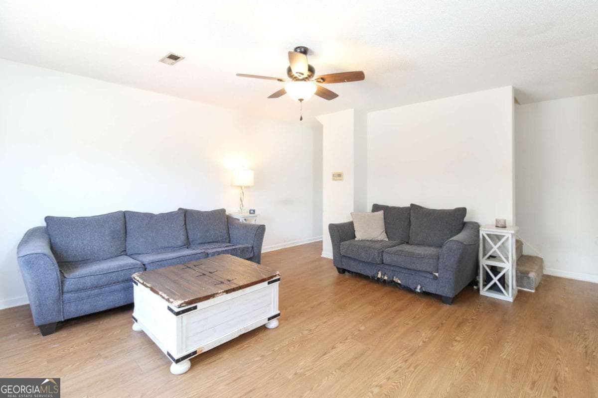 4 bedroom, 2 bathroom, 1,536 sq ft condominium for sale at 2165 Milledge Avenue E7, Athens, GA 30605 — photo 2