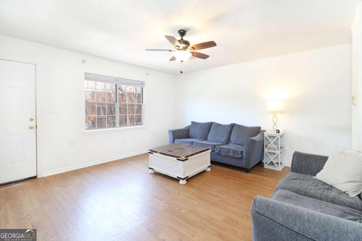 4 bedroom, 2 bathroom, 1,536 sq ft condominium for sale at 2165 Milledge Avenue E7, Athens, GA 30605 — photo 4