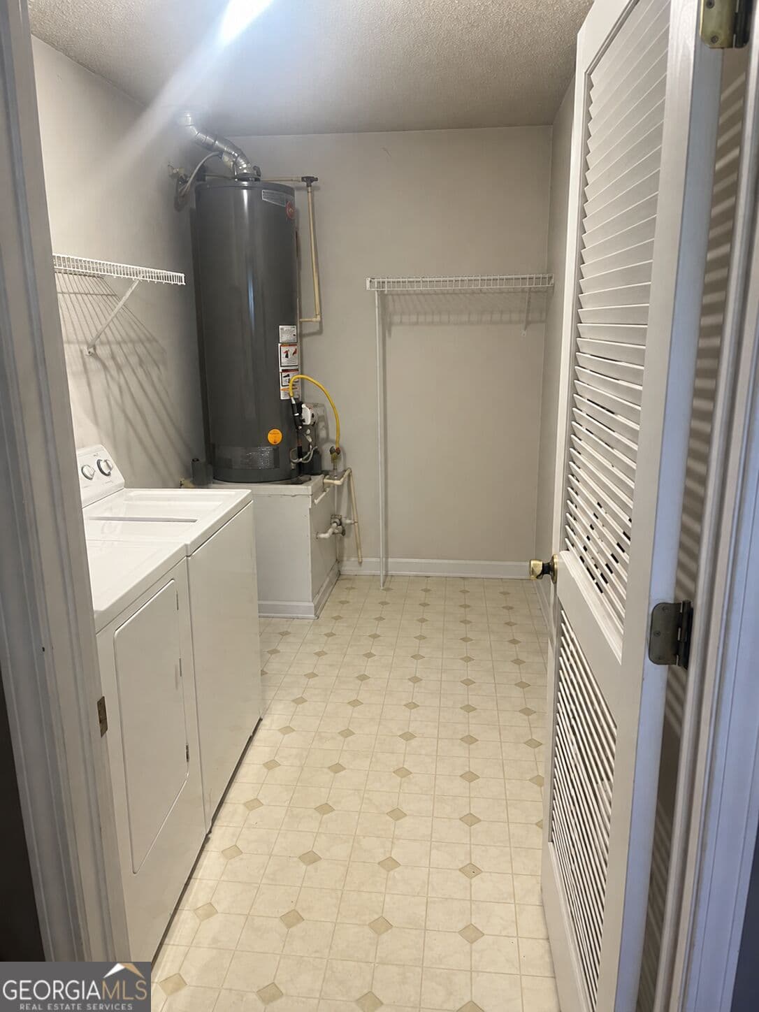 4 bedroom, 3 bathroom, 2,188 sq ft single family residence for sale at 11812 Registry Boulevard, Hampton, GA 30228 — photo 8
