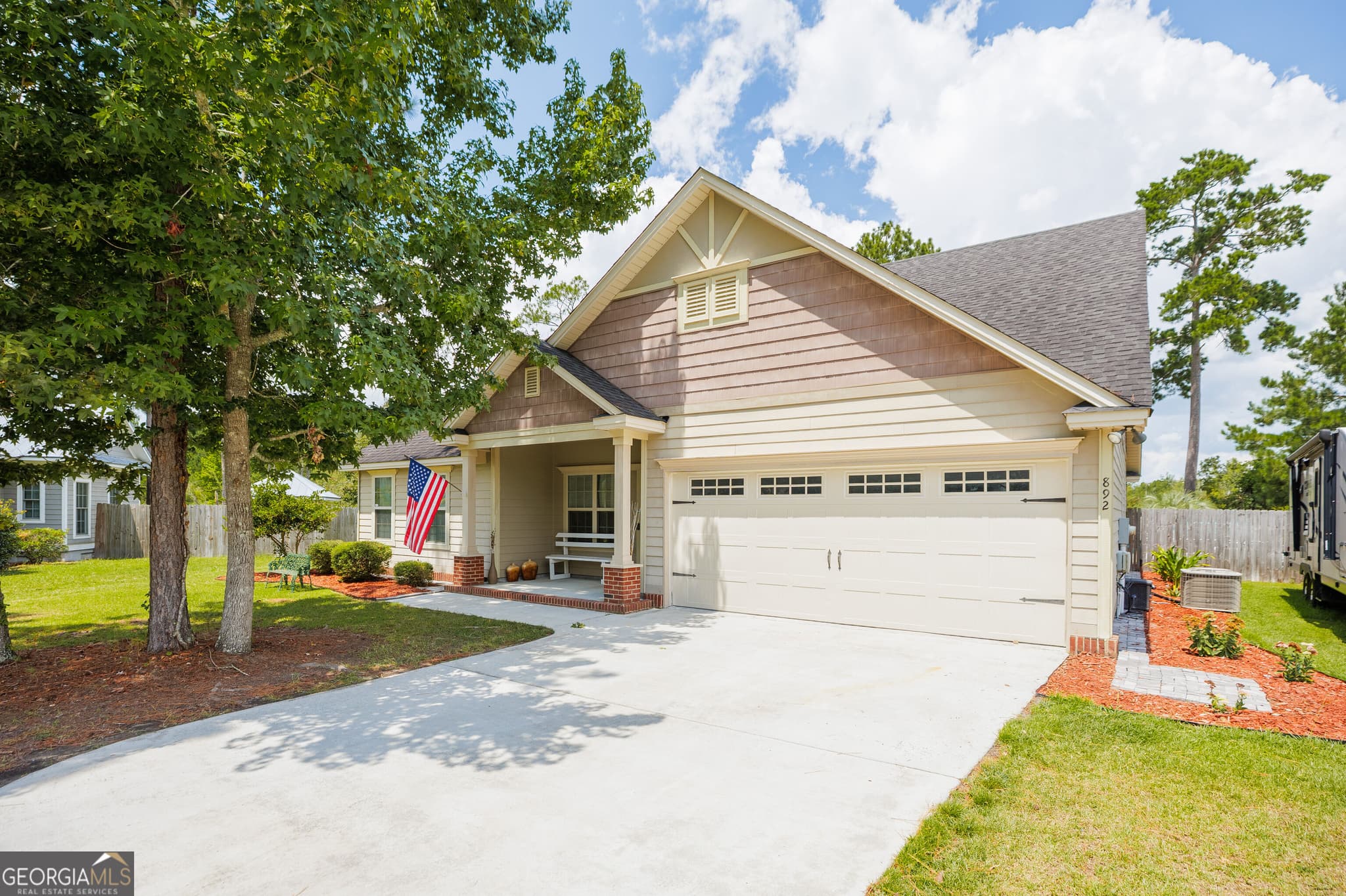 4 bedroom, 2 bathroom, 1,636 sq ft single family residence sold at 892 Water Cress Way, Hahira, GA 31632