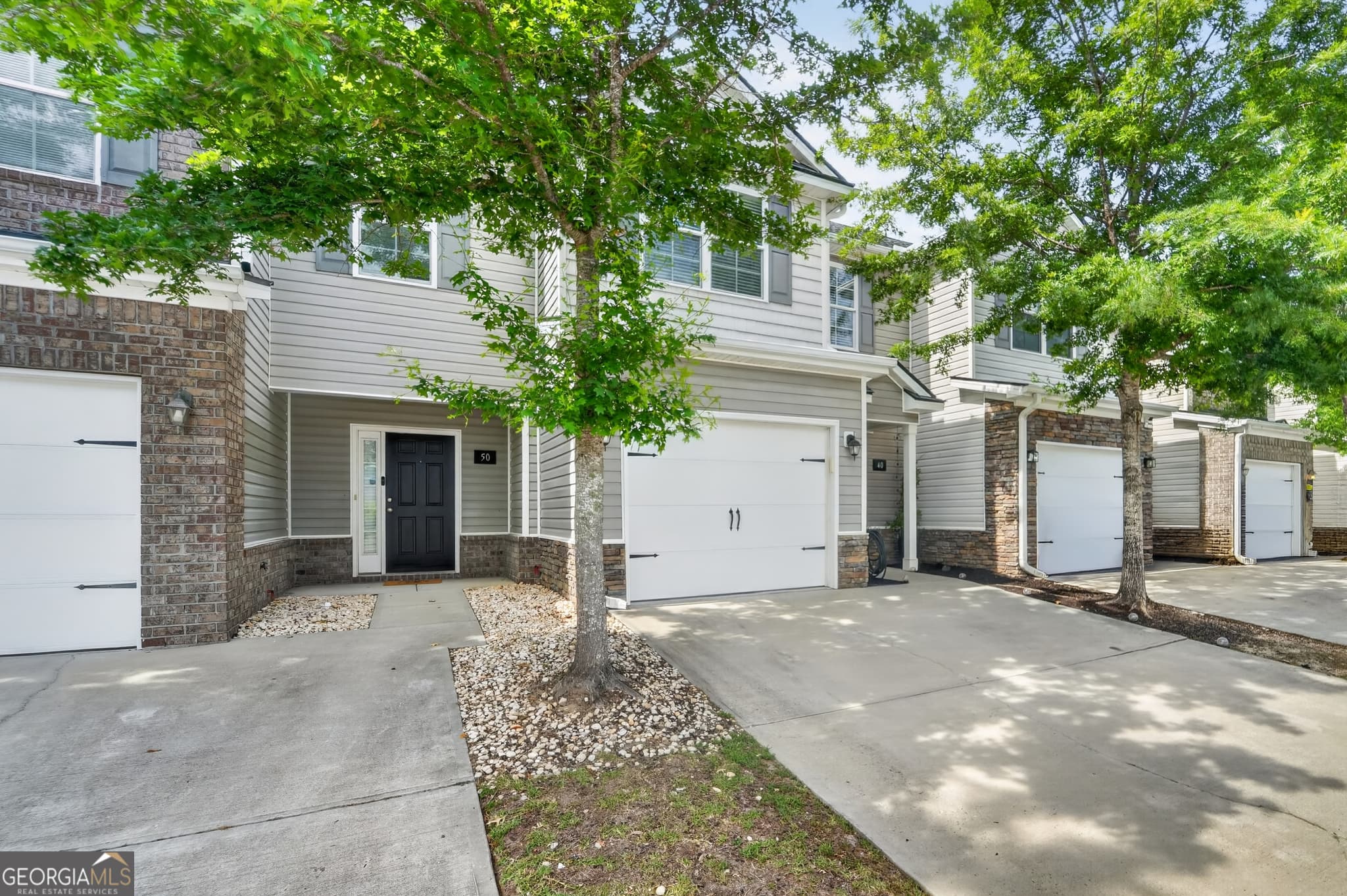 3 bedroom, 2.5 bathroom, 1,556 sq ft townhouse for sale at 40 Cantle Drive, Richmond Hill, GA 31324 — photo 3