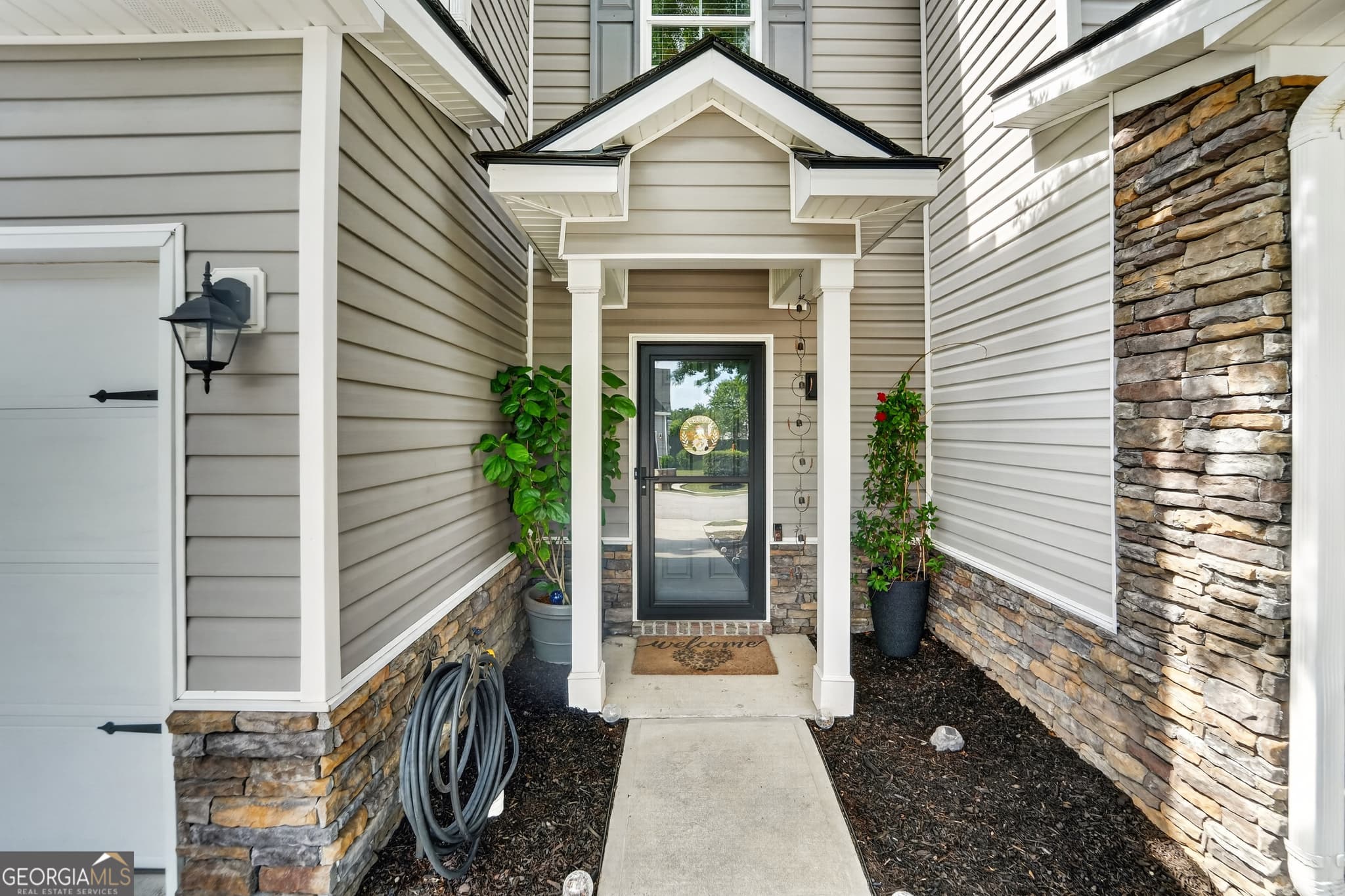 3 bedroom, 2.5 bathroom, 1,556 sq ft townhouse for sale at 40 Cantle Drive, Richmond Hill, GA 31324 — photo 5