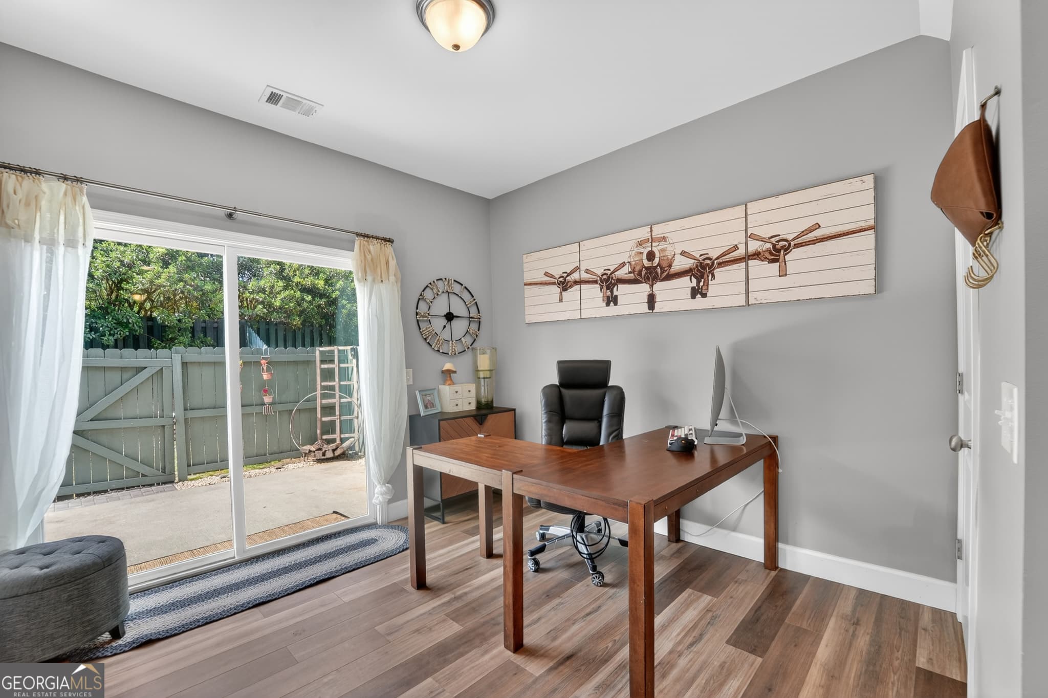 3 bedroom, 2.5 bathroom, 1,556 sq ft townhouse for sale at 40 Cantle Drive, Richmond Hill, GA 31324 — photo 9