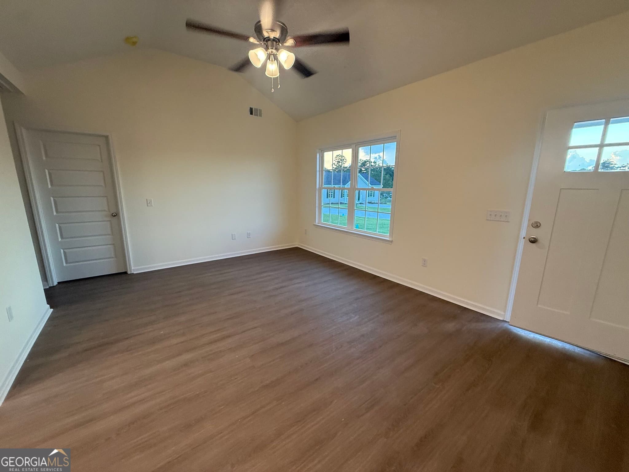 3 bedroom, 2 bathroom, 1,230 sq ft single family residence for sale at 513 Nickies Way, Statesboro, GA 30458 — photo 5
