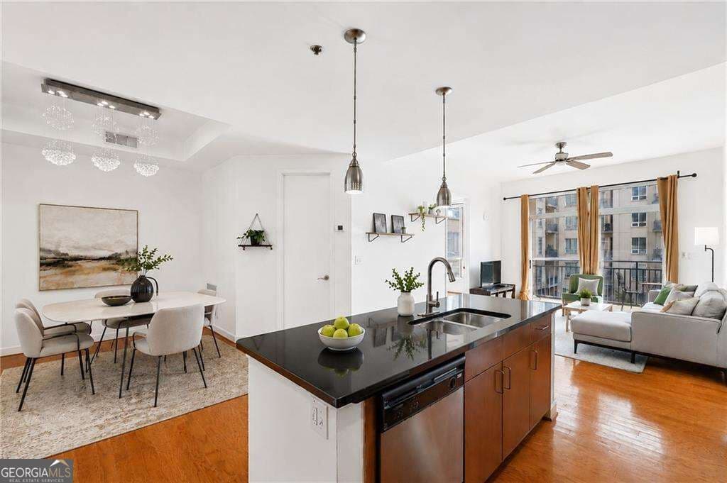 2 bedroom, 2 bathroom, 1,061 sq ft condominium for sale at 711 Cosmopolitan Drive 300, Atlanta, GA 30324