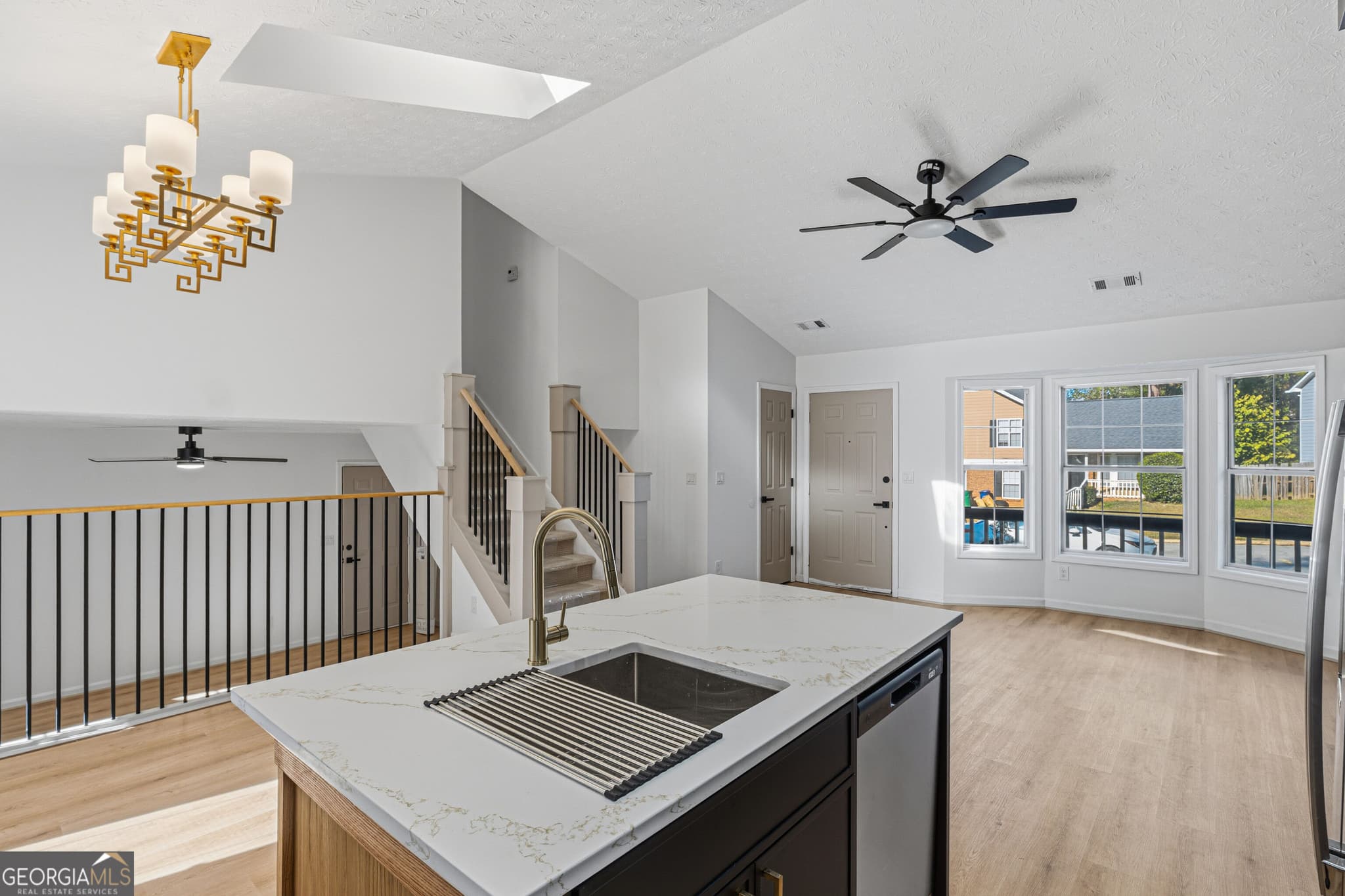 3 bedroom, 2 bathroom, 1,436 sq ft single family residence for sale at 6033 Old Wellborn Trace, Lithonia, GA 30058 — photo 8