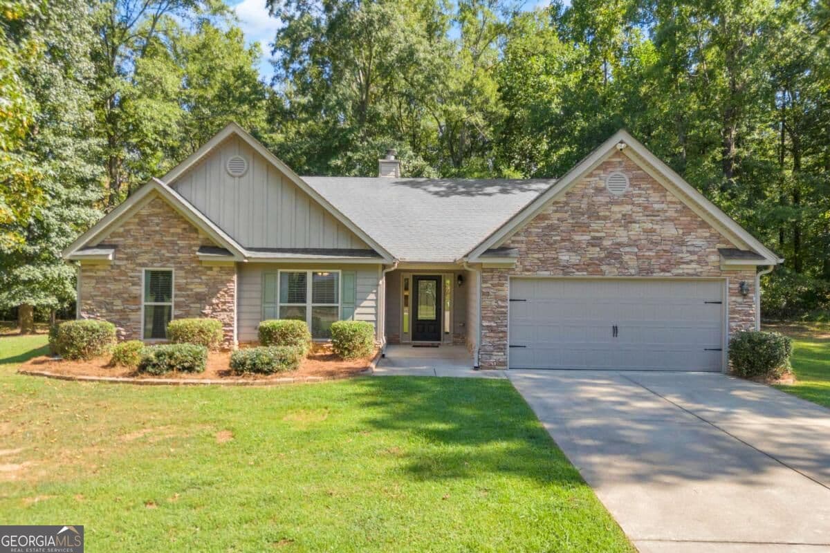 4 bedroom, 2 bathroom, 2,258 sq ft single family residence for sale at 111 Buttercup Lane, Bogart, GA 30622