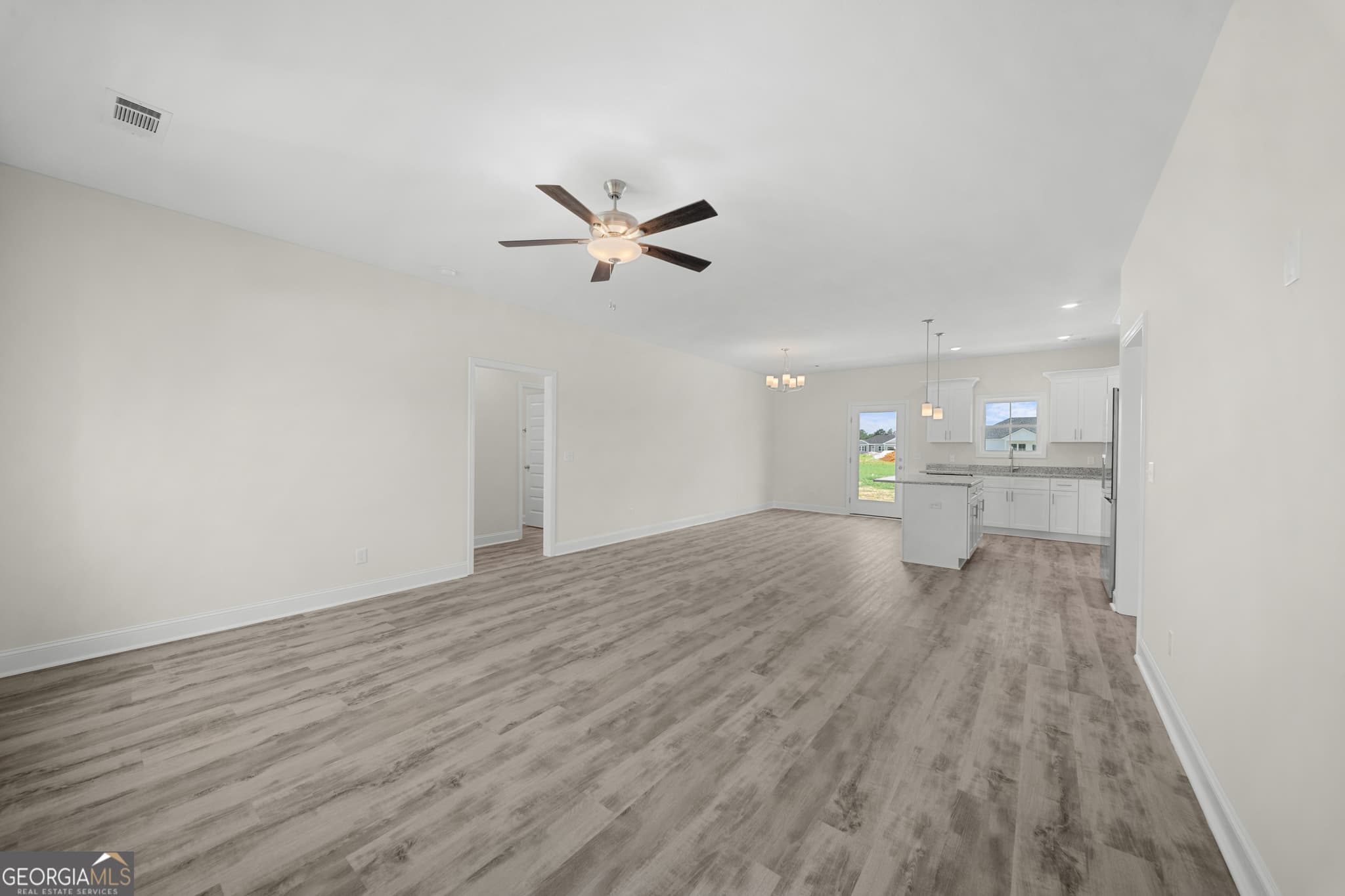 3 bedroom, 2 bathroom, 1,530 sq ft single family residence for sale at 312 Barney Run 172, Statesboro, GA 30458 — photo 3
