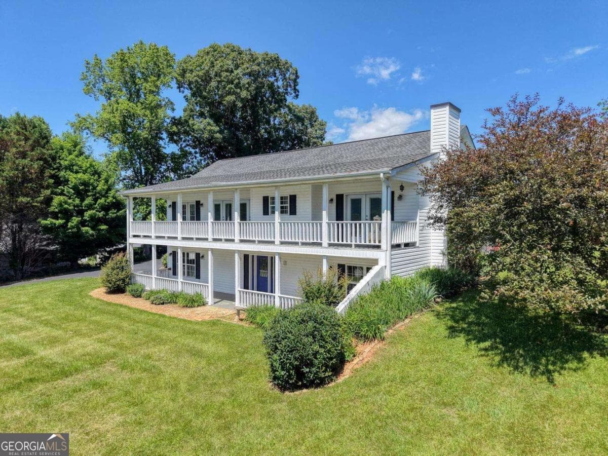 4 bedroom, 4 bathroom, 3,494 sq ft single family residence for sale at 2112 J V Ledford Road, Young Harris, GA 30582 — photo 4