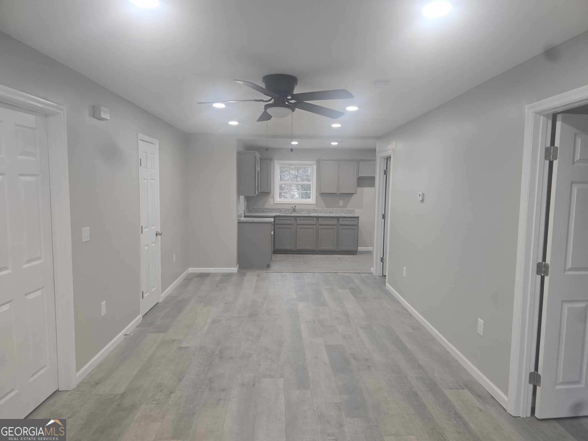 3 bedroom, 2 bathroom, 1,100 sq ft single family residence under contract at 712 S Jefferson Street, Dublin, GA 31021 — photo 4