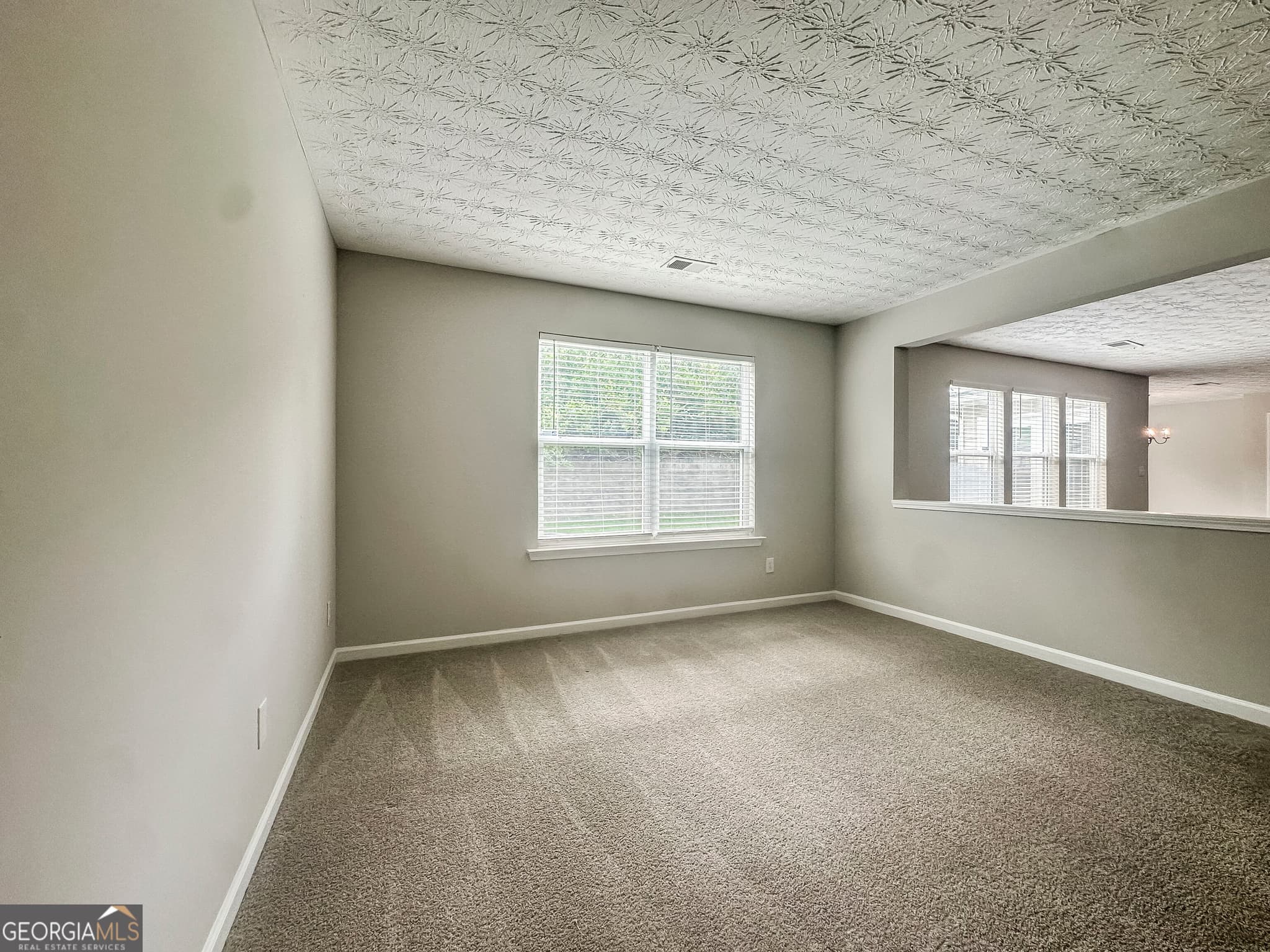 3 bedroom, 2.5 bathroom, 7,190 sq ft single family residence for rent at 2613 Waterdale Road, South Fulton, GA 30331 for $2,625 a month — photo 10