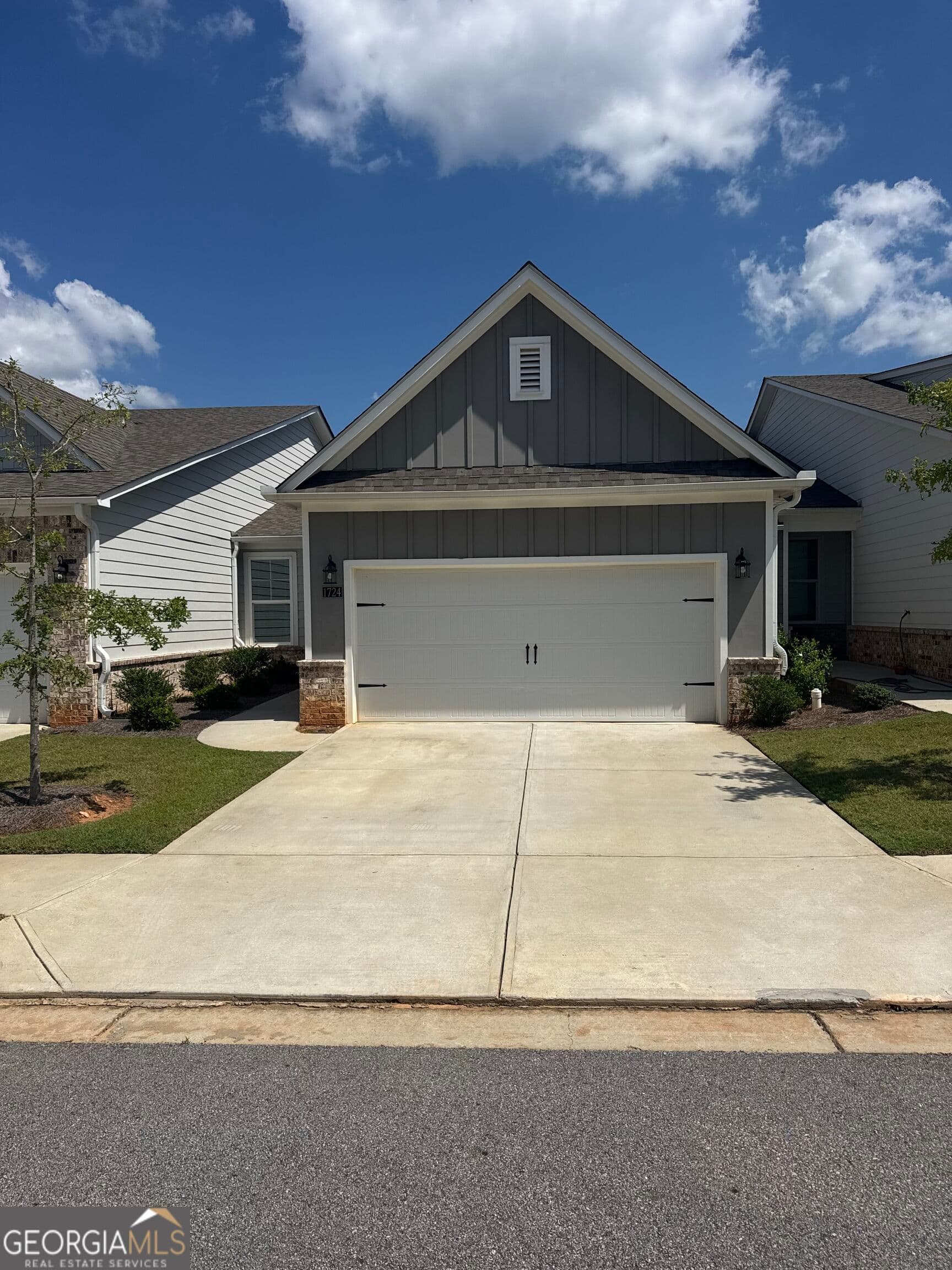 3 bedroom, 2 bathroom, 1,519 sq ft townhouse for rent at 1724 Tolstoy Lane 1724, Stockbridge, GA 30281 for $2,295 a month