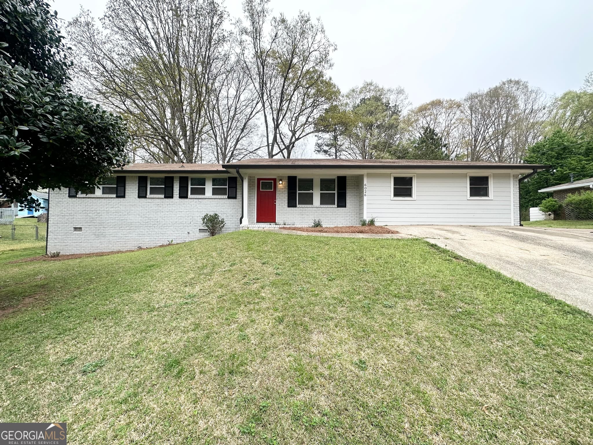 4 bedroom, 2.5 bathroom, 1,774 sq ft single family residence for sale at 6026 S Bear Drive, Douglasville, GA 30135 — photo 2