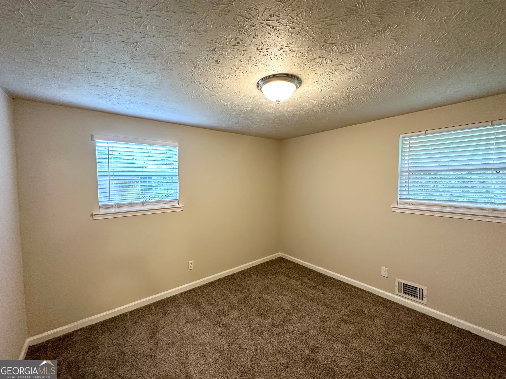 4 bedroom, 2.5 bathroom, 1,774 sq ft single family residence for sale at 6026 S Bear Drive, Douglasville, GA 30135 — photo 9