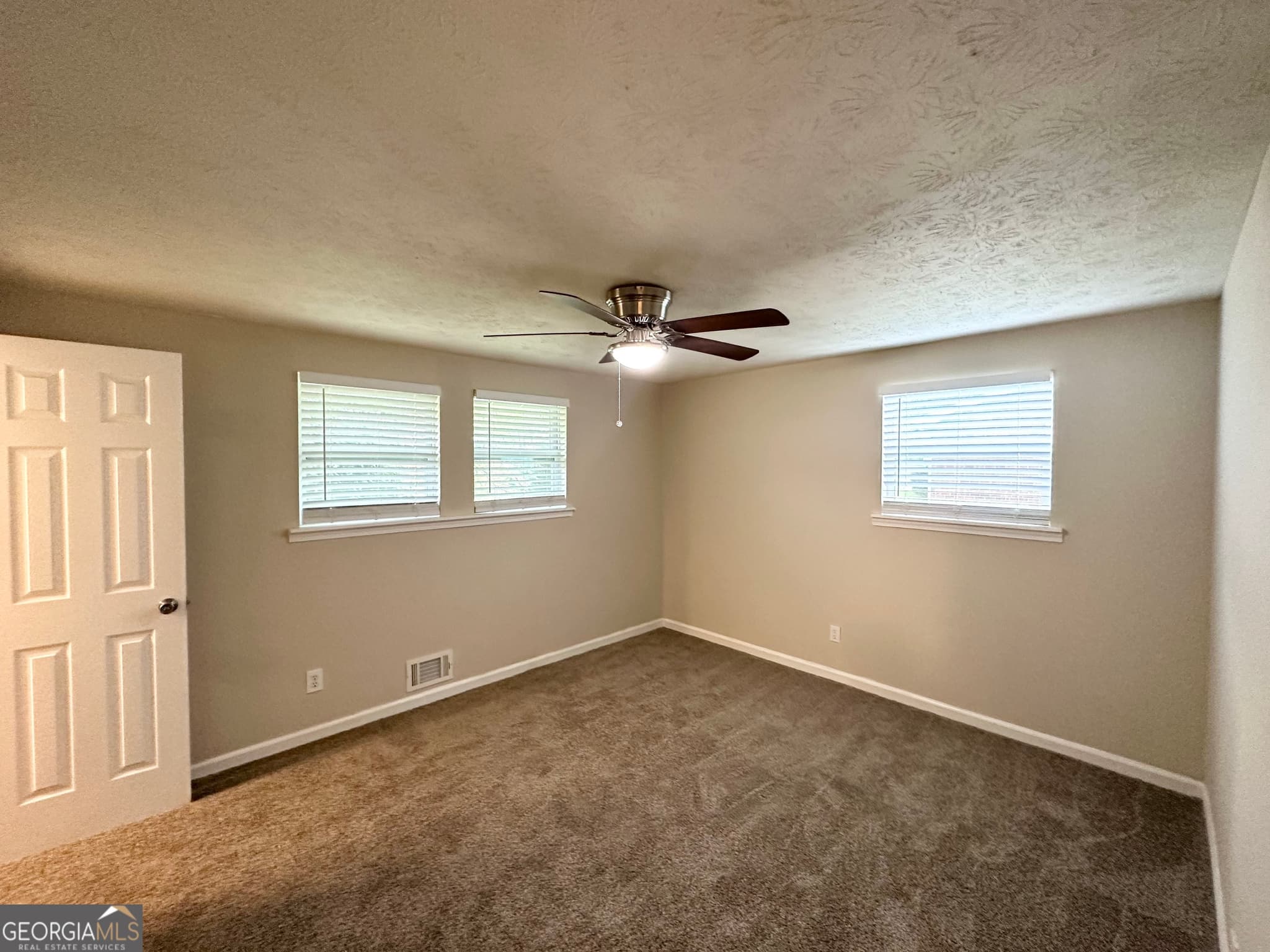 4 bedroom, 2.5 bathroom, 1,774 sq ft single family residence for sale at 6026 S Bear Drive, Douglasville, GA 30135 — photo 10
