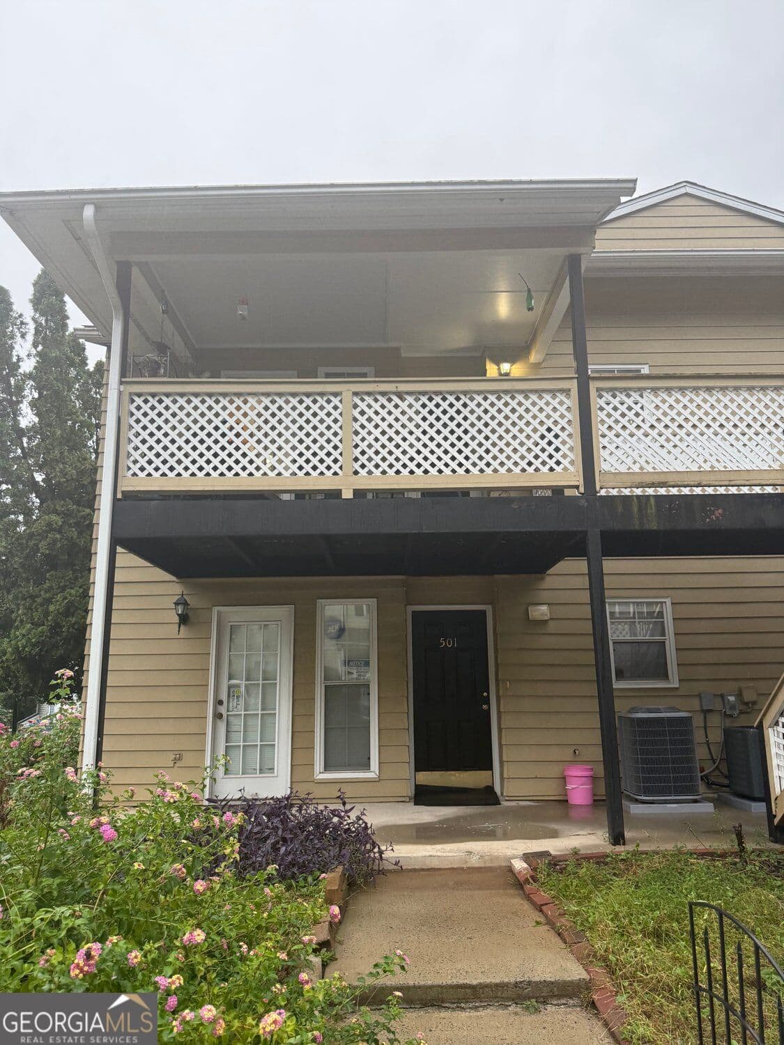 1 bedroom, 1 bathroom, 716 sq ft condominium for sale at 503 Brighton Court, Norcross, GA 30071 — photo 2