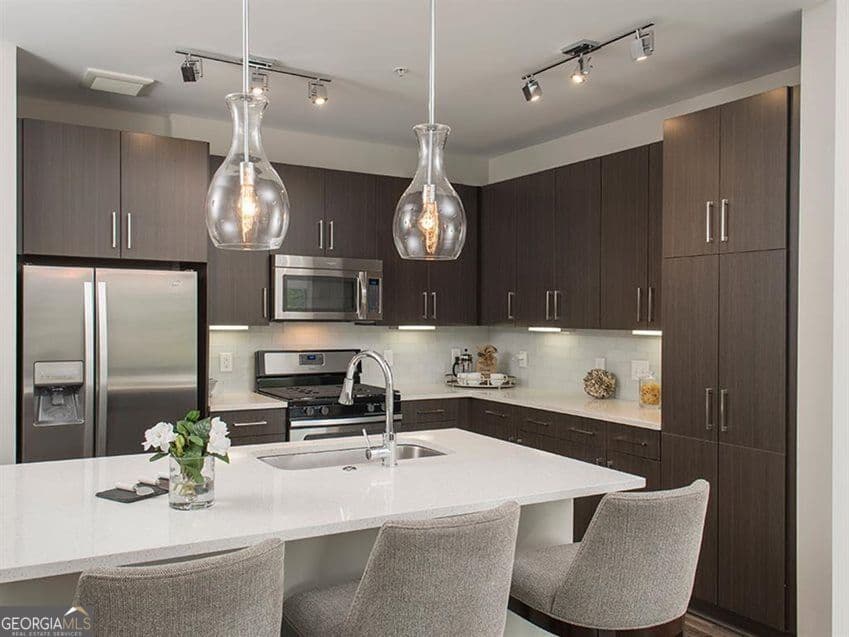 2 bedroom, 2 bathroom, 1,388 sq ft apartment for rent at 2144 Peachtree Road 630, Atlanta, GA 30309 for $2,225 a month — photo 3