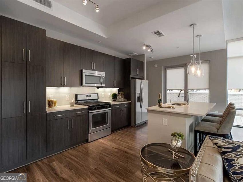 2 bedroom, 2 bathroom, 1,388 sq ft apartment for rent at 2144 Peachtree Road 630, Atlanta, GA 30309 for $2,225 a month — photo 1 of 38