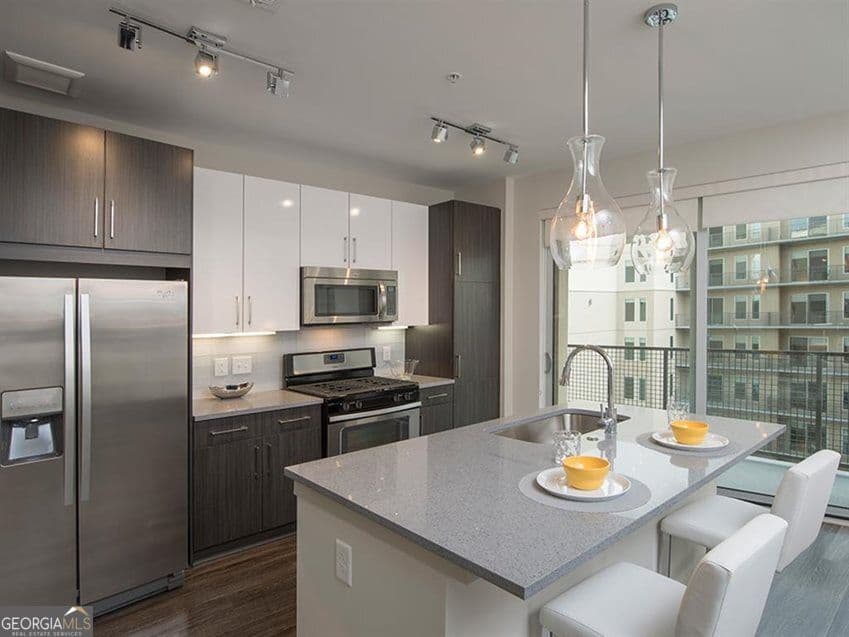 2 bedroom, 2 bathroom, 1,388 sq ft apartment for rent at 2144 Peachtree Road 630, Atlanta, GA 30309 for $2,225 a month — photo 4