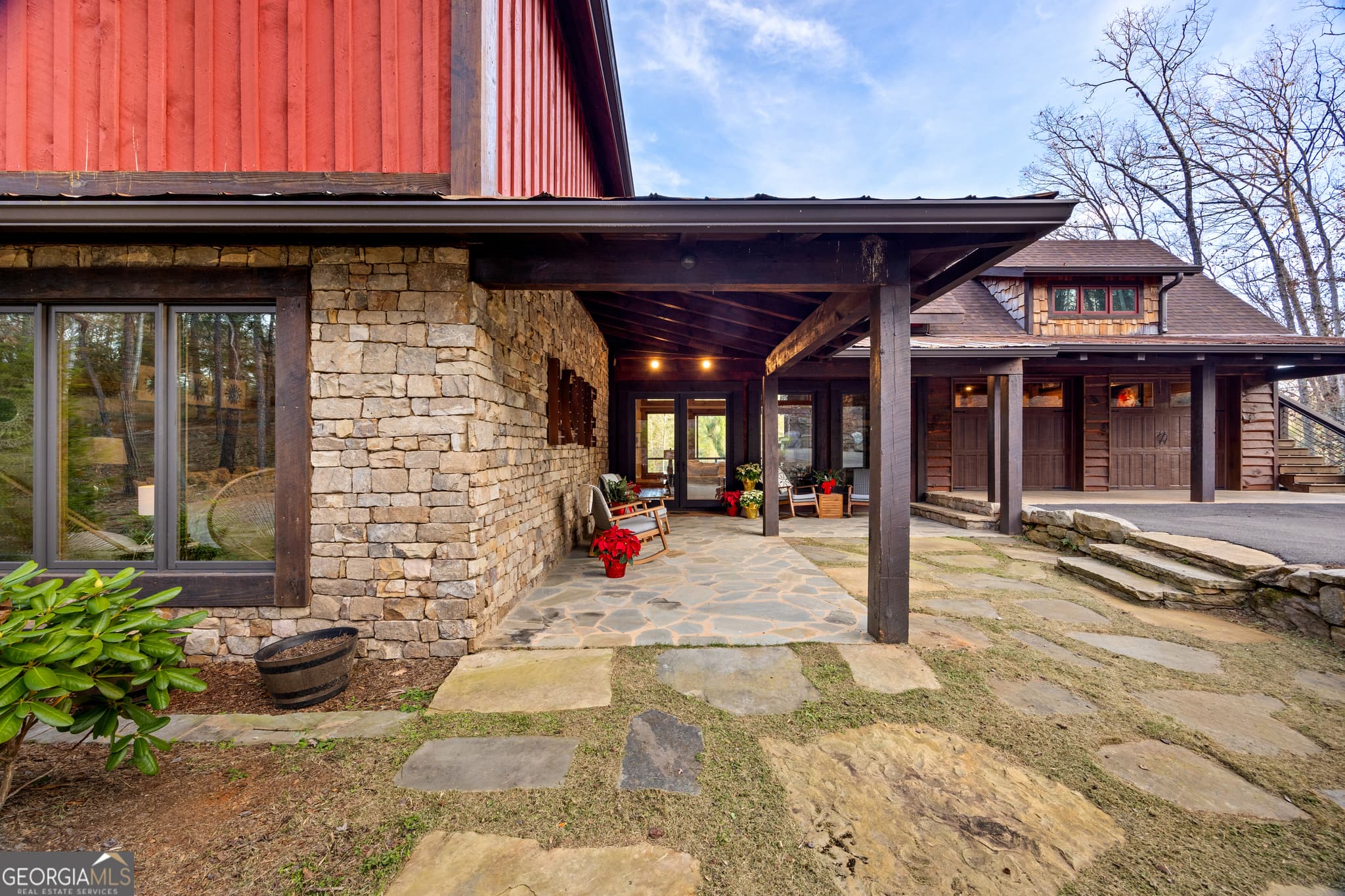 5 bedroom, 5.5 bathroom, 4,716 sq ft cabin,single family residence for sale at 450 Miracle Lane, Blue Ridge, GA 30513 — photo 6