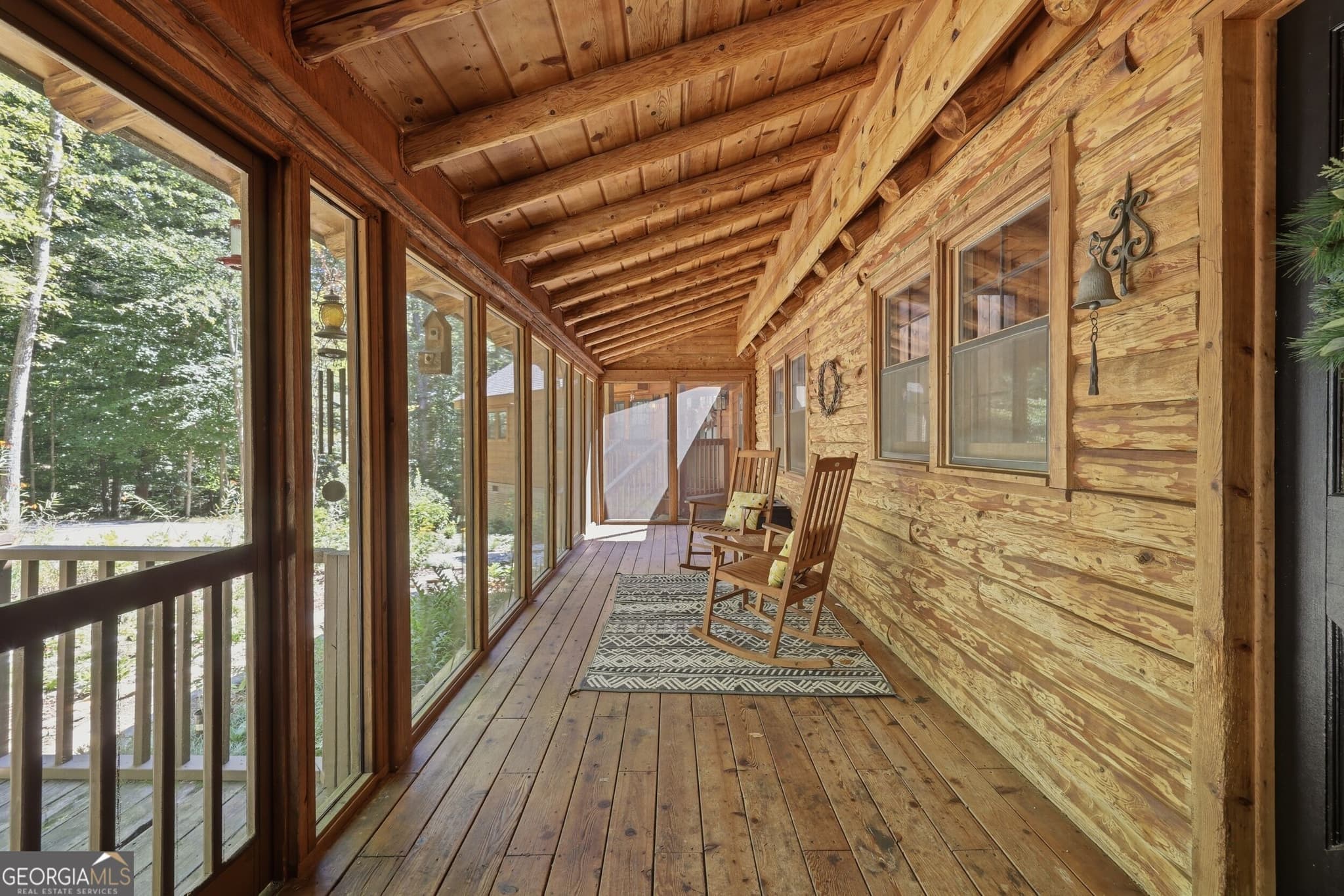 5 bedroom, 3 bathroom, 3,805 sq ft cabin,single family residence for sale at 282 Jarrett Manor Estates Road, Toccoa, GA 30577 — photo 6
