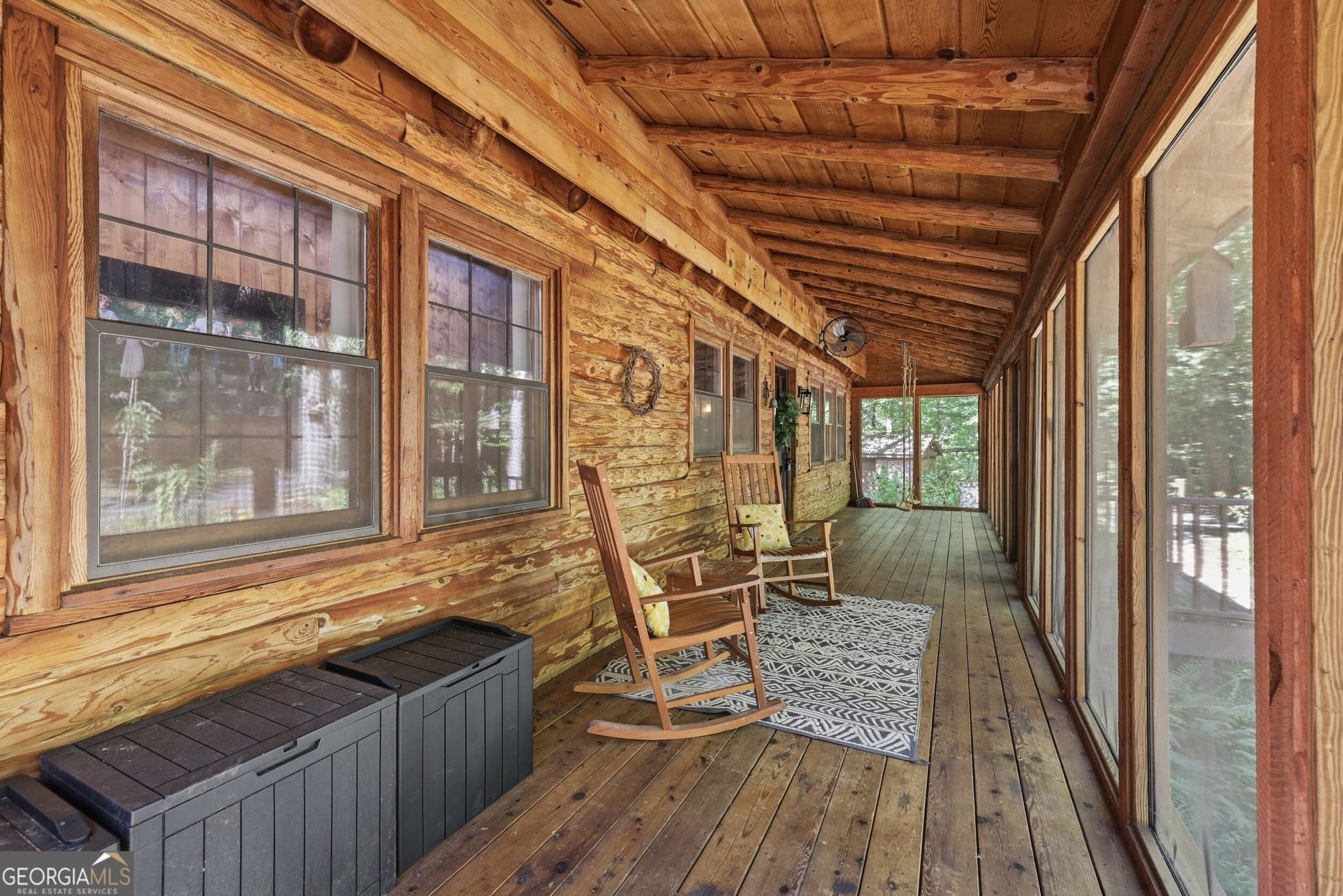 5 bedroom, 3 bathroom, 3,805 sq ft cabin,single family residence for sale at 282 Jarrett Manor Estates Road, Toccoa, GA 30577 — photo 7