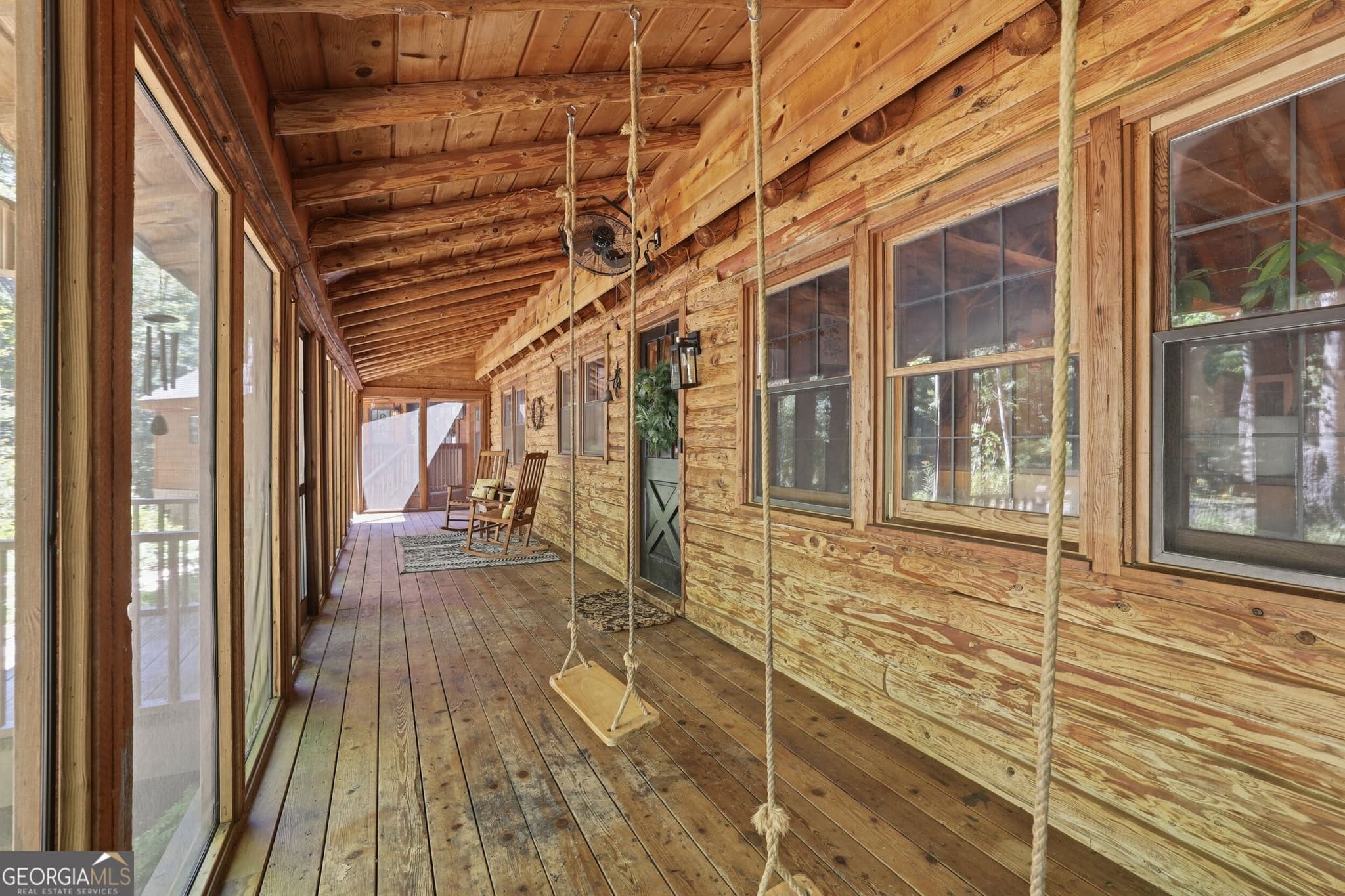 5 bedroom, 3 bathroom, 3,805 sq ft cabin,single family residence for sale at 282 Jarrett Manor Estates Road, Toccoa, GA 30577 — photo 5