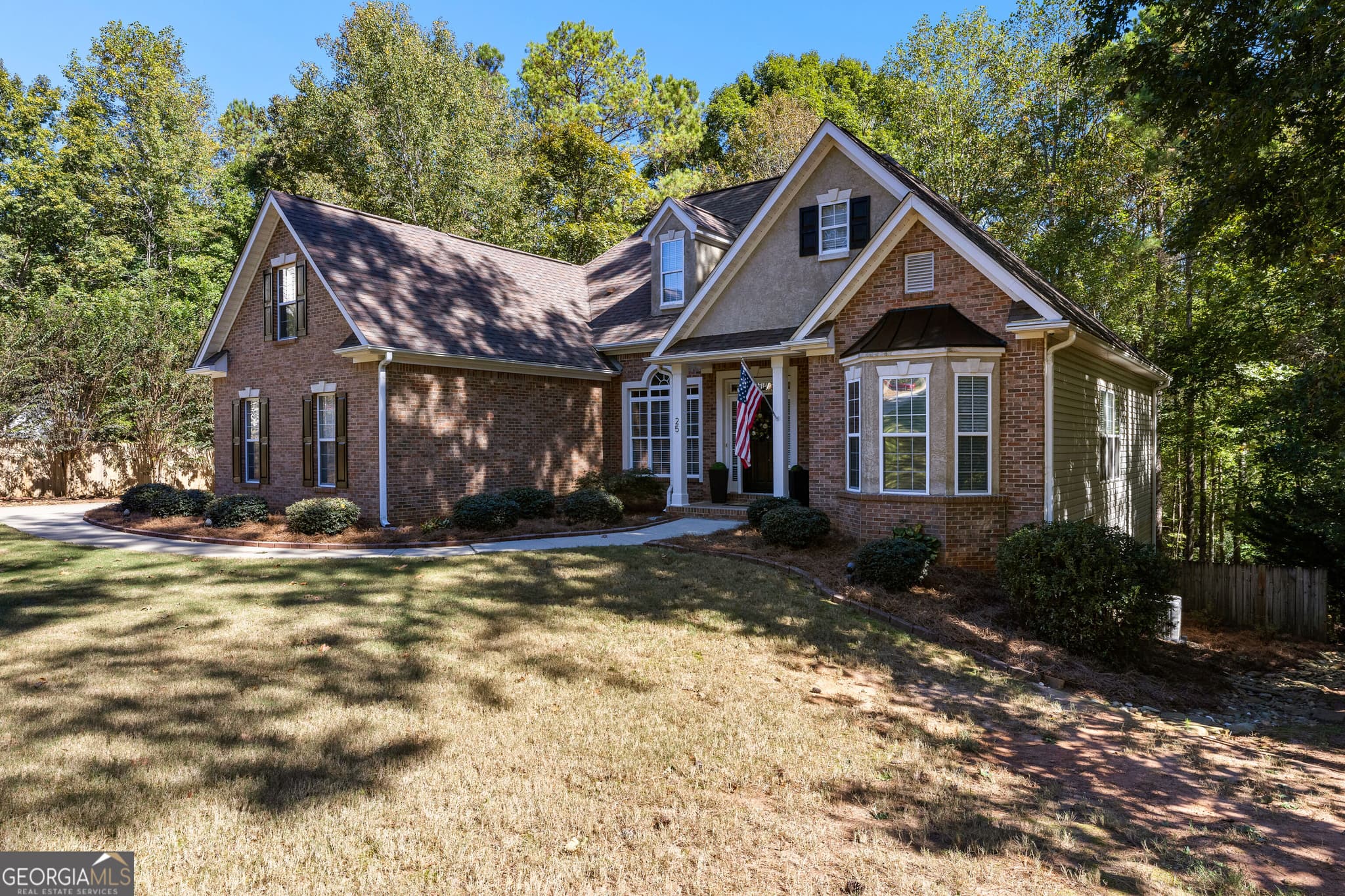 4 bedroom, 3 bathroom, 3,300 sq ft single family residence for sale at 25 Lyndhurst Way, Sharpsburg, GA 30277 — photo 4