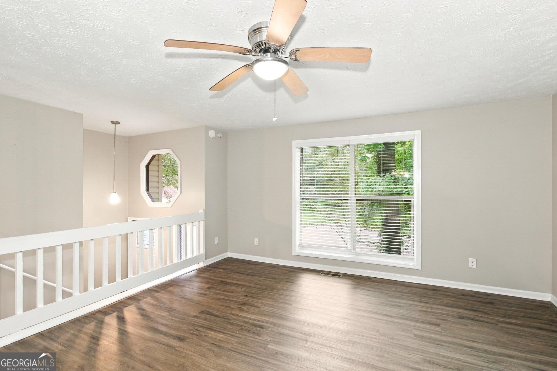 5 bedroom, 2 bathroom, 1,754 sq ft single family residence for sale at 6048 Matthew Lane, Douglasville, GA 30135 — photo 3