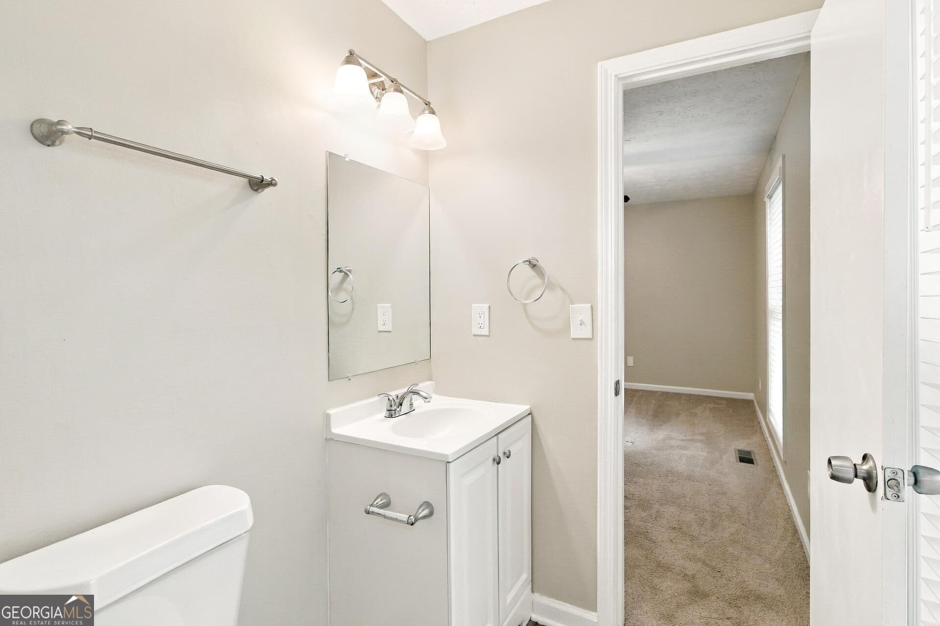 5 bedroom, 2 bathroom, 1,754 sq ft single family residence for sale at 6048 Matthew Lane, Douglasville, GA 30135 — photo 9