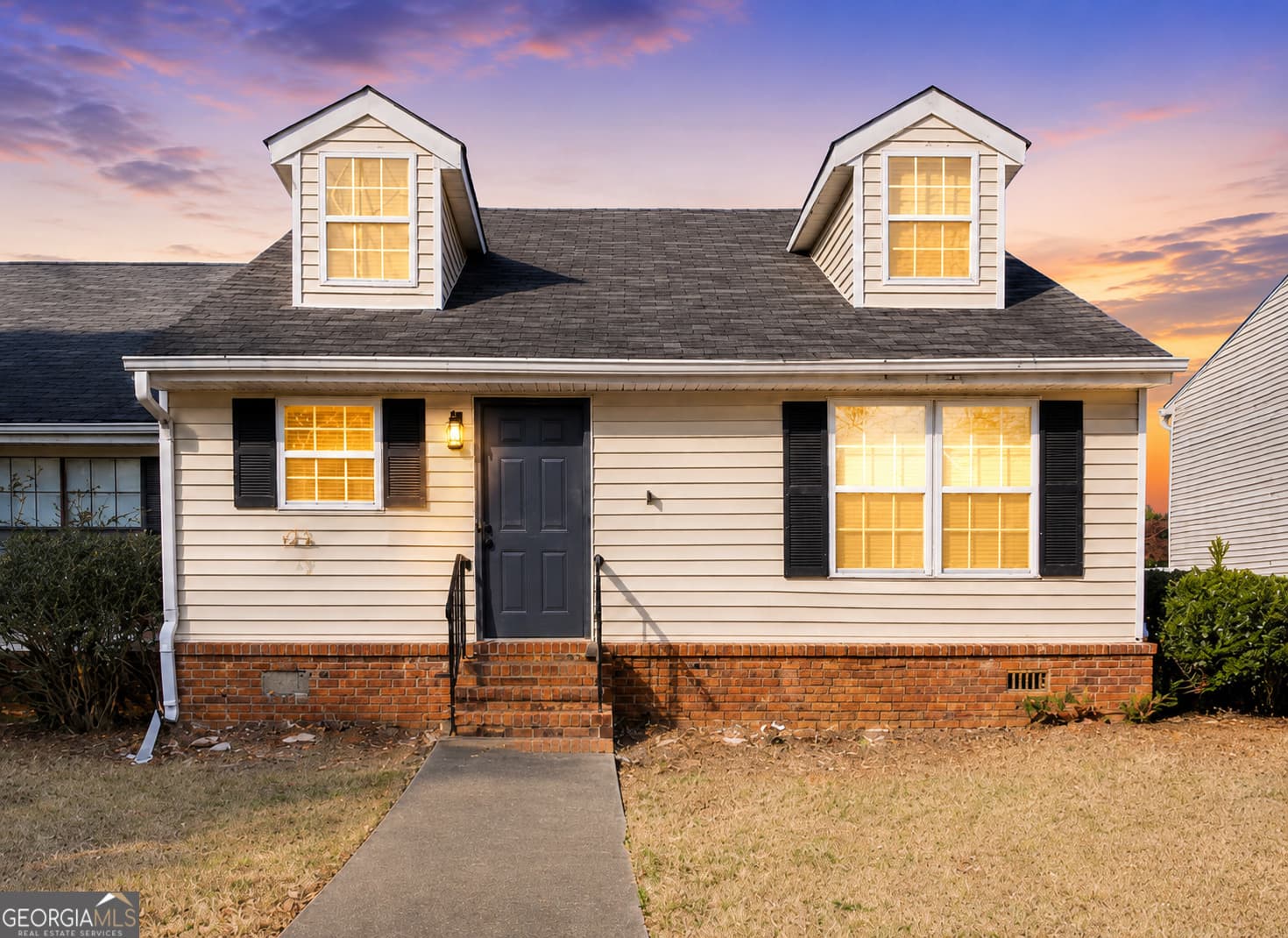 2 bedroom, 2 bathroom, 1,680 sq ft townhouse for rent at 5505 Park Place, Atlanta, GA 30349 for $1,800 a month