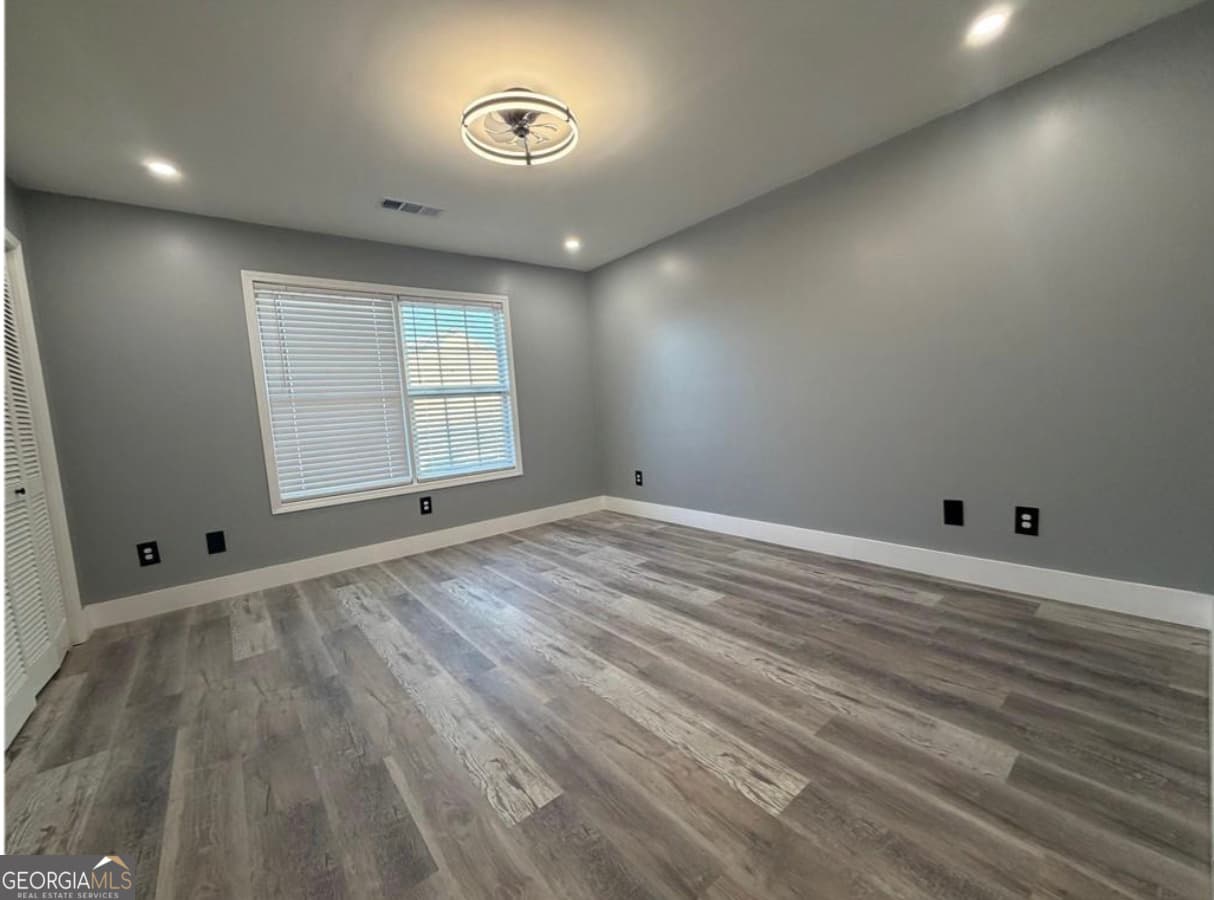 2 bedroom, 2 bathroom, 1,680 sq ft townhouse for rent at 5505 Park Place, Atlanta, GA 30349 for $1,800 a month — photo 10