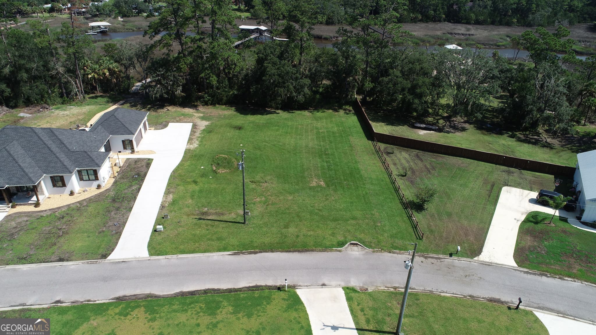 residential lot for sale at 1131 River Oaks Road, Brunswick, GA 31523 — photo 1 of 8