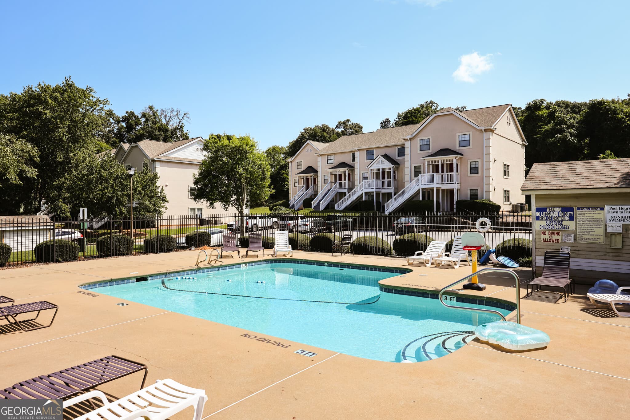 2 bedroom, 2 bathroom, 1,168 sq ft condominium for sale at 290 Appleby Drive 153, Athens, GA 30605 — photo 2