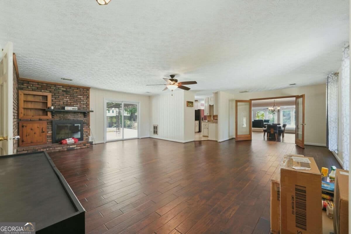 3 bedroom, 2 bathroom, 2,894 sq ft single family residence for sale at 234 Crumbley Road, Mcdonough, GA 30252 — photo 4