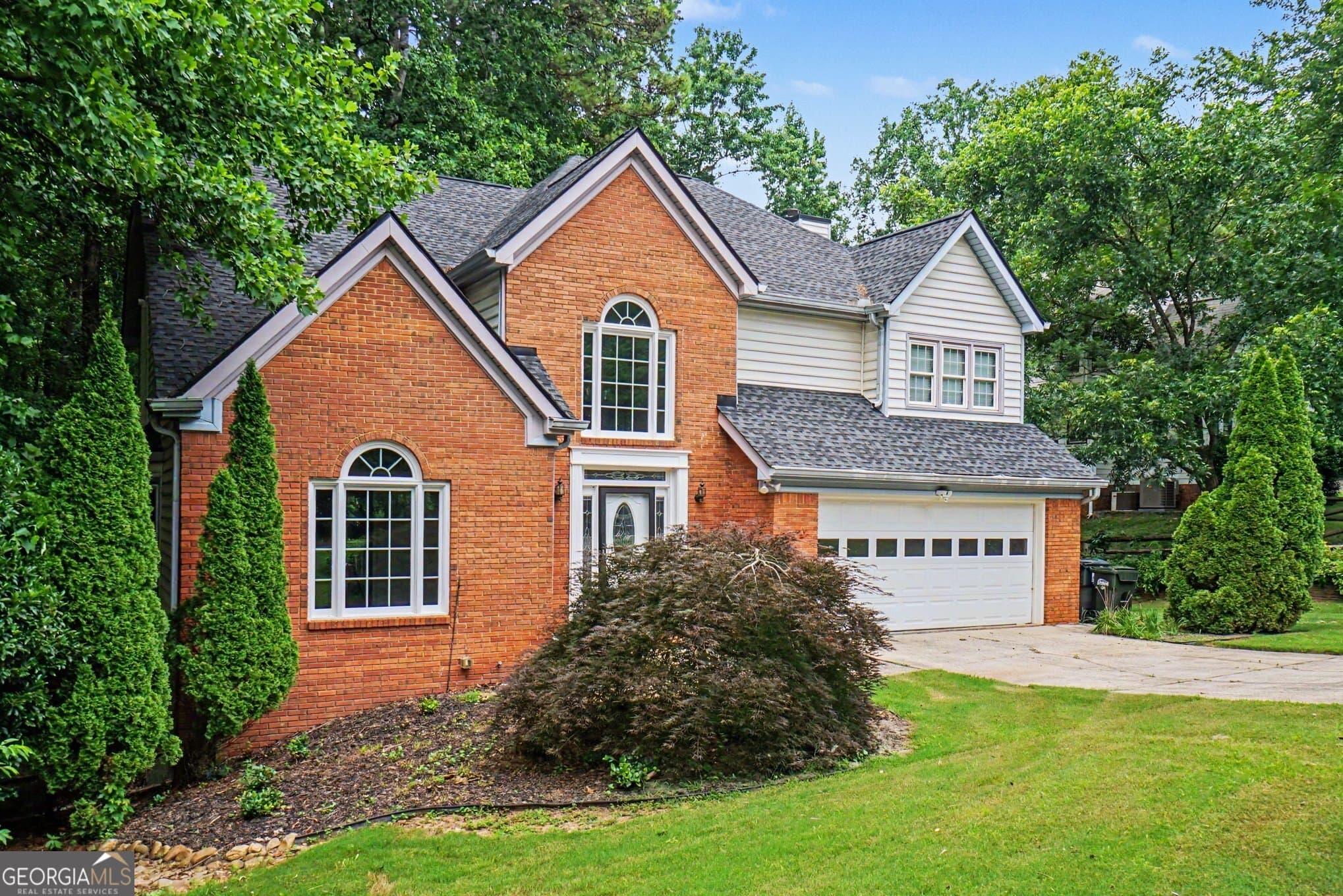 5 bedroom, 3.5 bathroom, 4,039 sq ft single family residence for sale at 810 Deep Lake Drive, Kennesaw, GA 30144 — photo 2