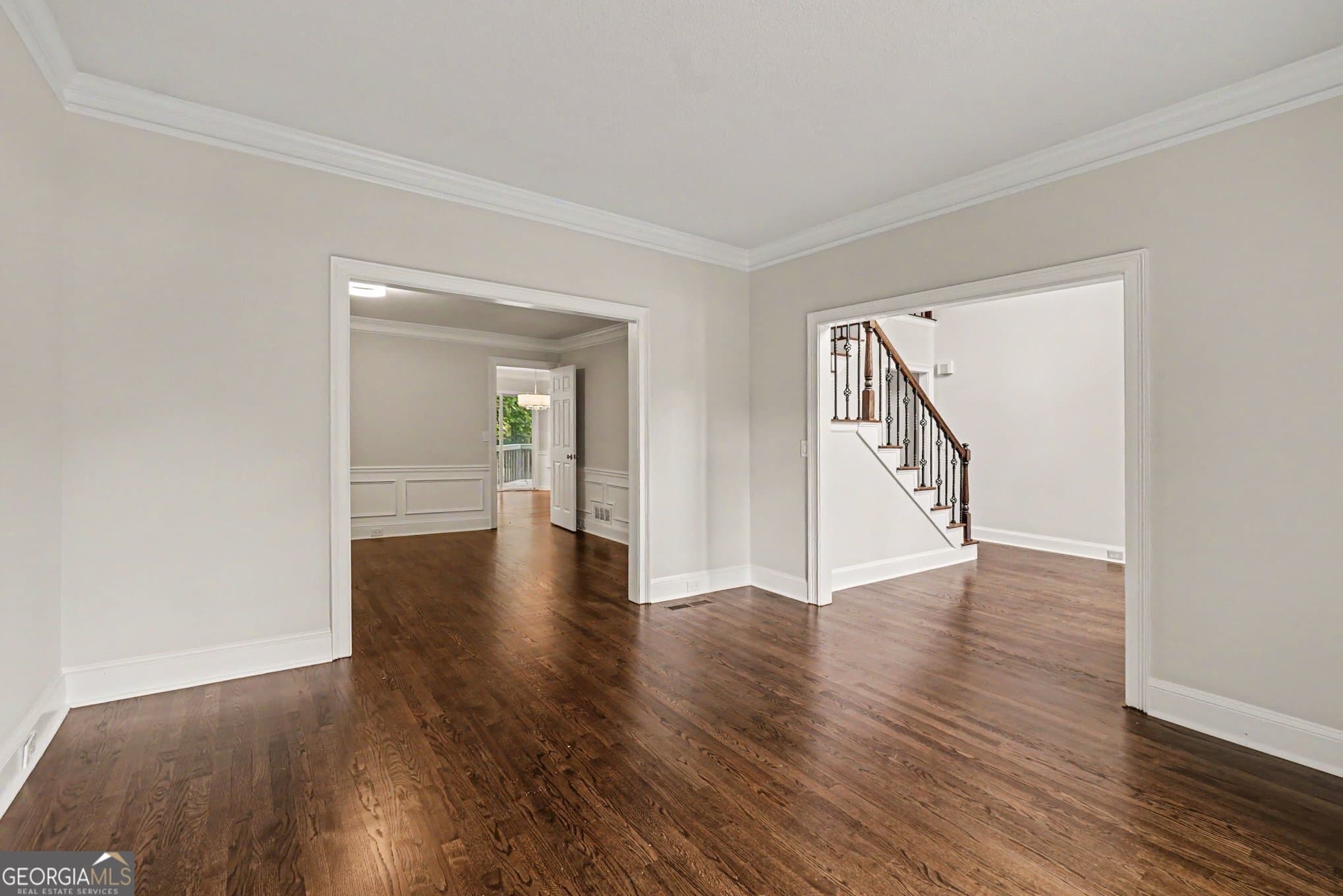 5 bedroom, 3.5 bathroom, 4,039 sq ft single family residence for sale at 810 Deep Lake Drive, Kennesaw, GA 30144 — photo 5