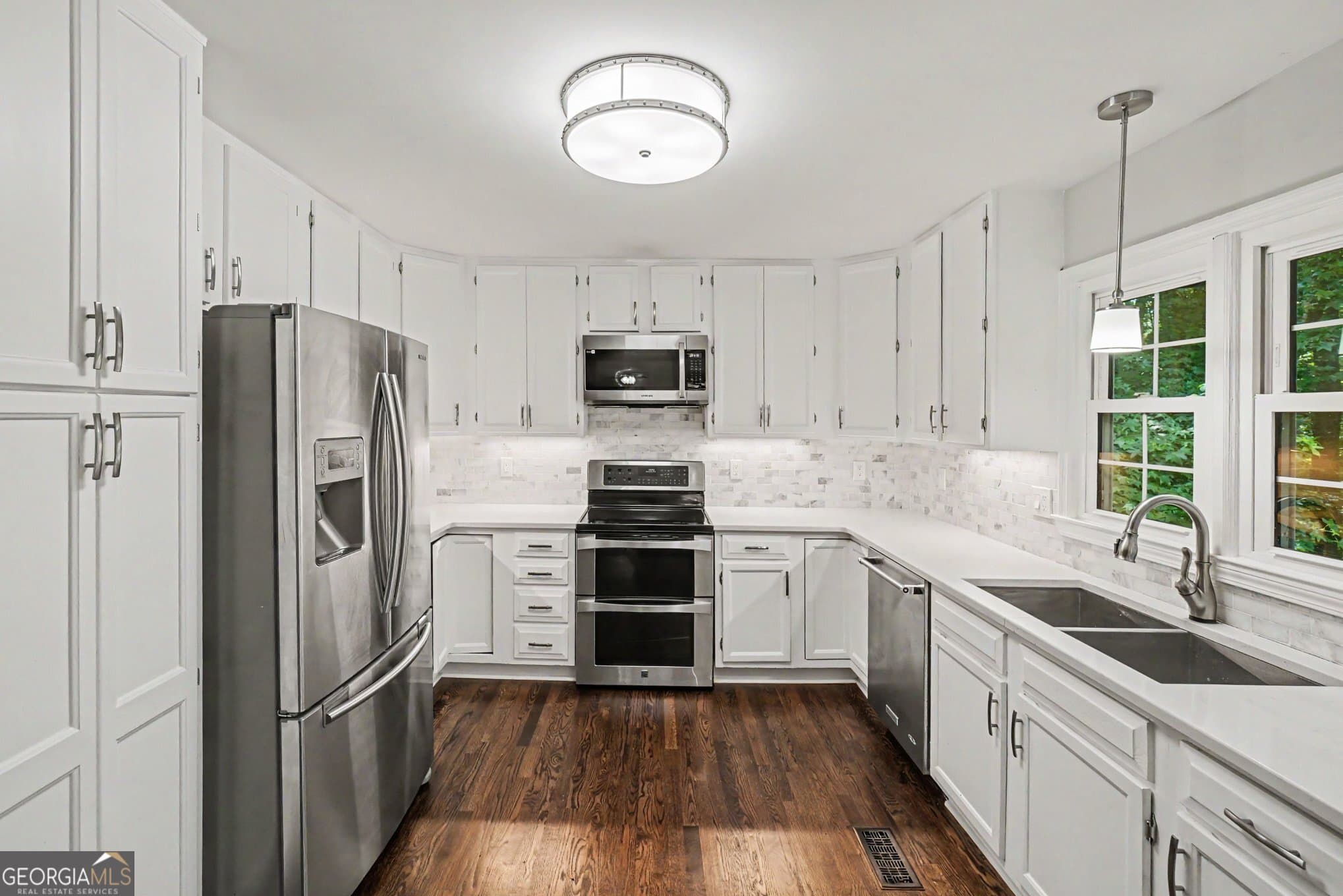 5 bedroom, 3.5 bathroom, 4,039 sq ft single family residence for sale at 810 Deep Lake Drive, Kennesaw, GA 30144 — photo 9