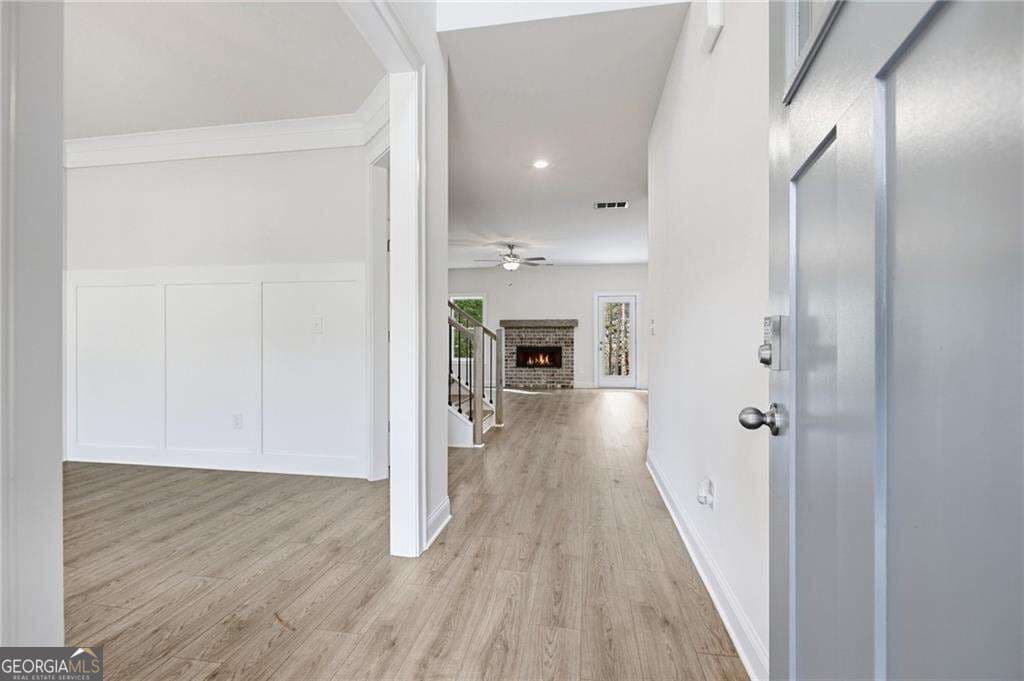 4 bedroom, 3.5 bathroom, 2,800 sq ft single family residence for sale at 105 Southview Drive, Ellenwood, GA 30294 — photo 7