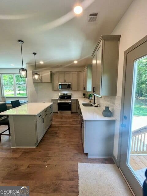 3 bedroom, 2.5 bathroom, 1,680 sq ft single family residence for sale at 315 Ash Street, Monroe, GA 30655 — photo 6